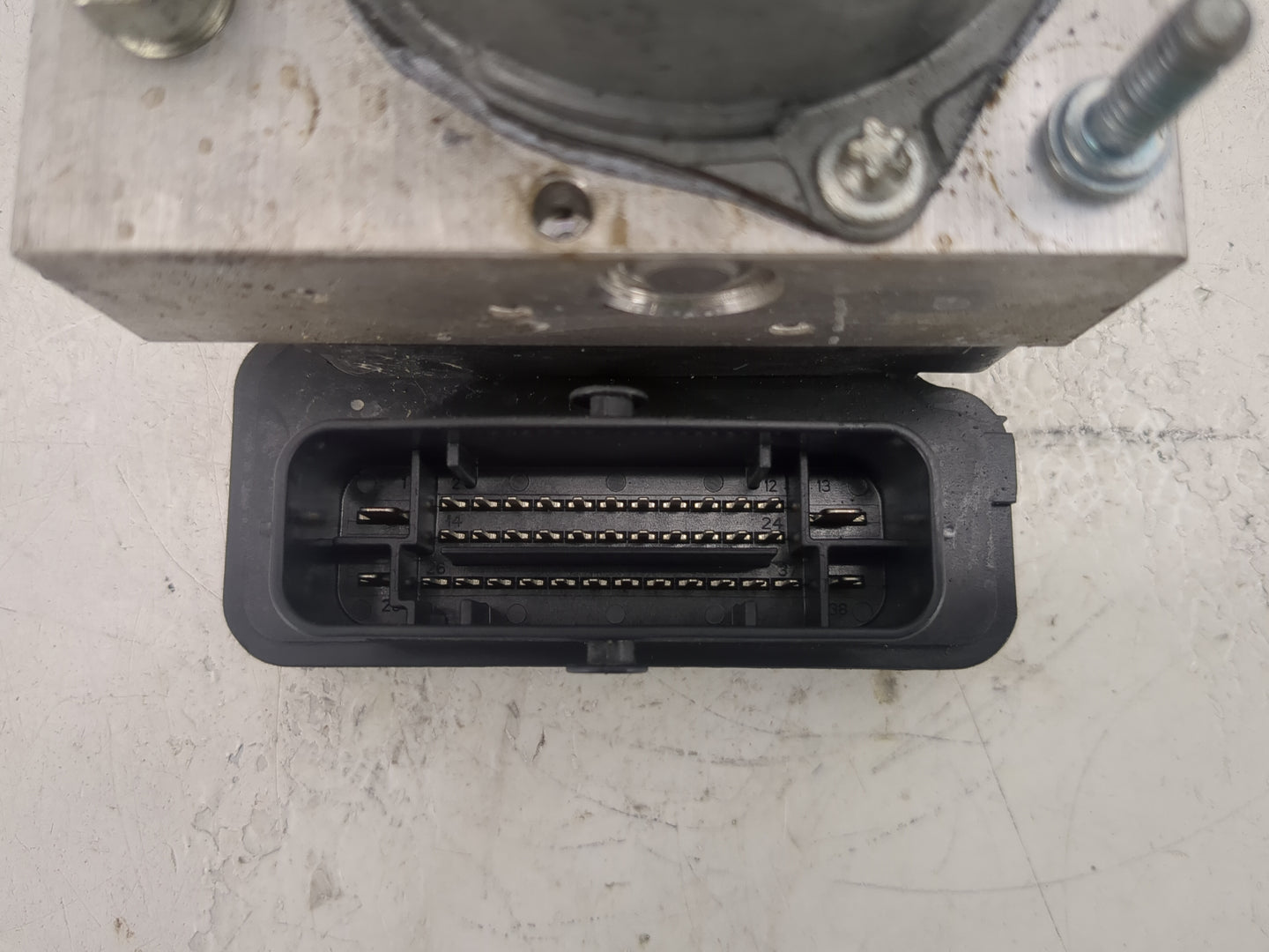 2018-2020 Toyota Camry ABS Pump Control Module Replacement P/N:44540 06290 44540-06290 Fits Fits 2018 2019 2020 OEM Used Aut