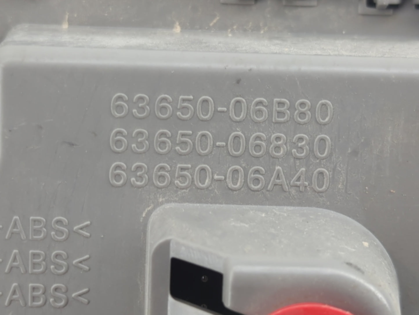 2019 Toyota Camry Overhead Roof Console - Oemusedautoparts1.com