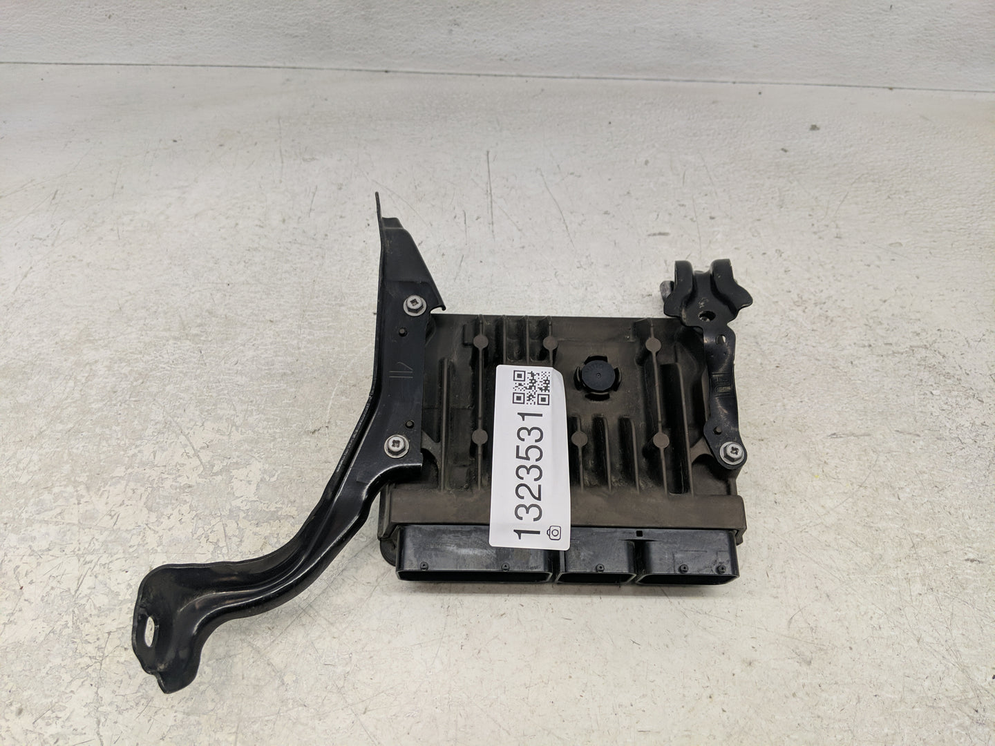 2019 Toyota Camry PCM Engine Control Computer ECU ECM PCU OEM P/N:89661 0X582 Fits OEM Used Auto Parts - Oemusedautoparts1.c