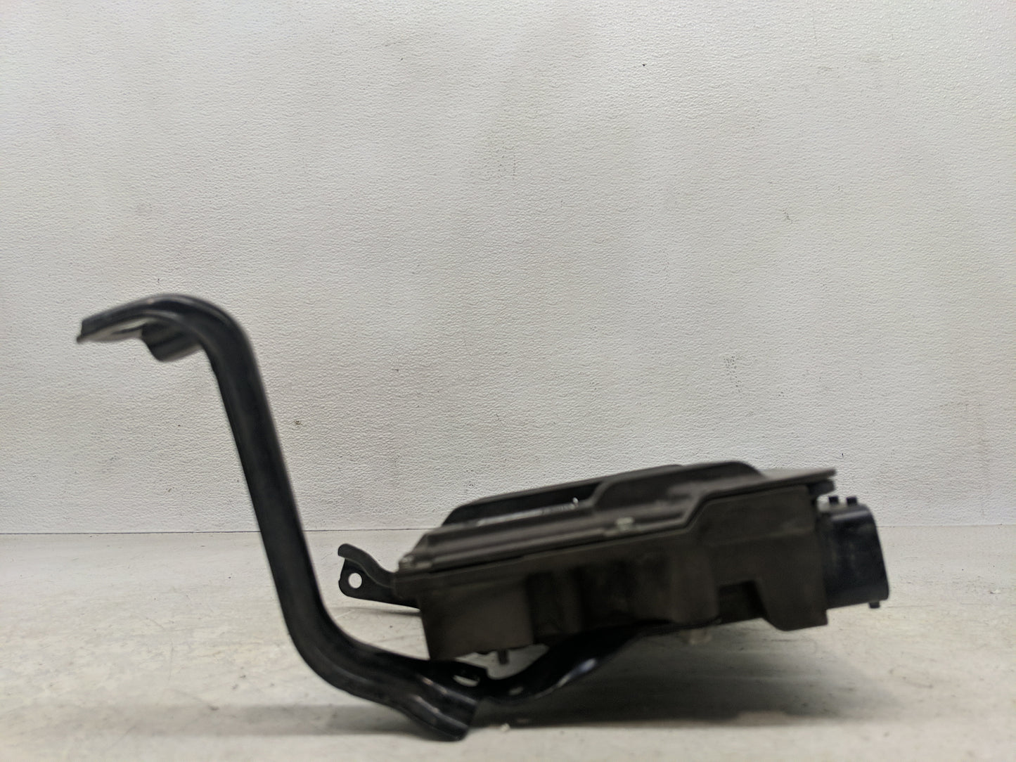 2019 Toyota Camry PCM Engine Control Computer ECU ECM PCU OEM P/N:89661 0X582 Fits OEM Used Auto Parts - Oemusedautoparts1.c