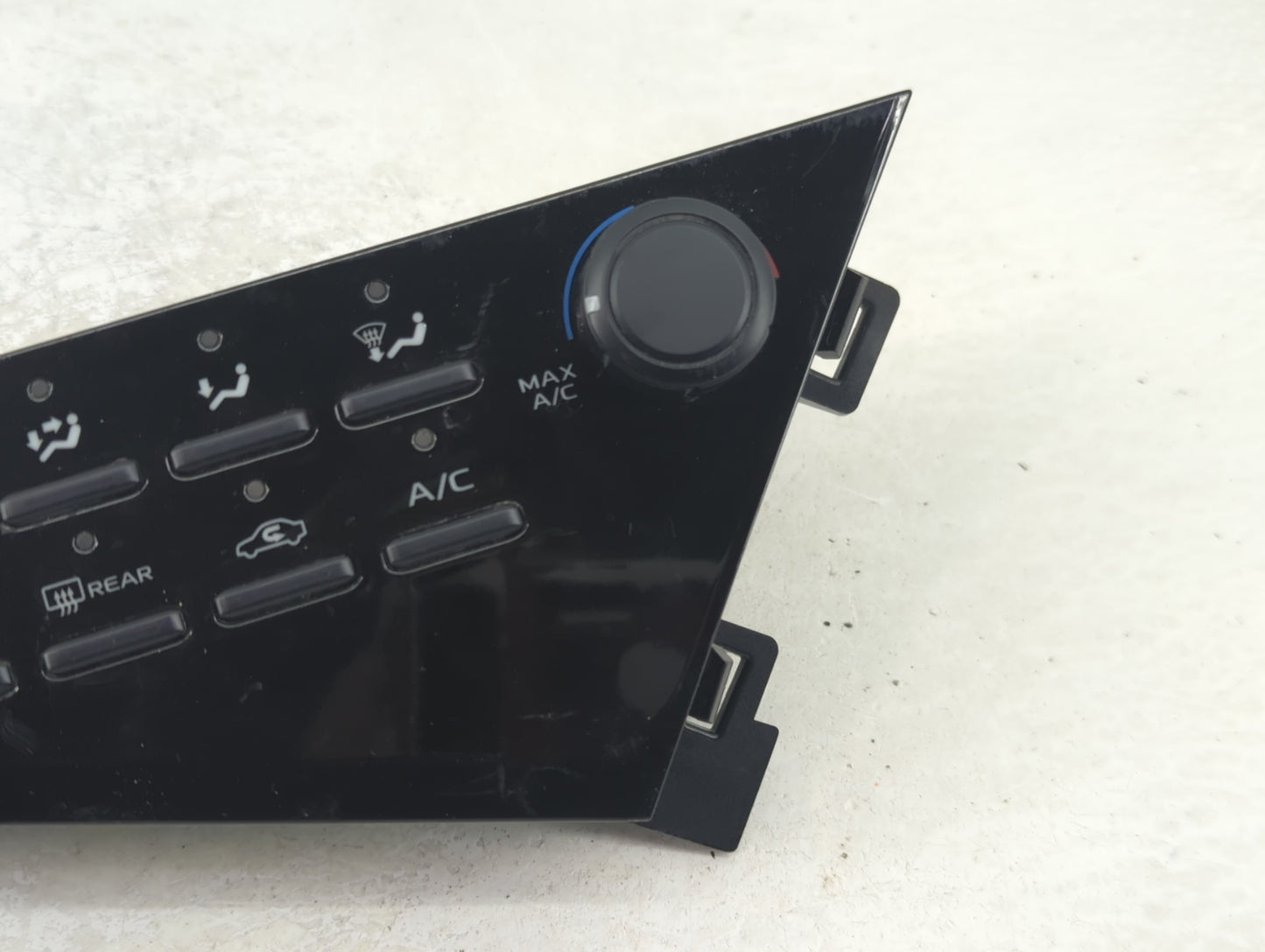 2018-2019 Toyota Camry Climate Control Module Temperature AC/Heater Replacement P/N:55900-33L00 Fits Fits 2018 2019 OEM Used
