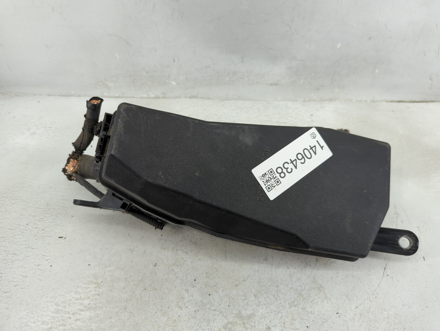 2018-2022 Toyota Camry Fusebox Fuse Box Panel Relay Module Fits Fits 2018 2019 2020 2021 2022 OEM Used Auto Parts - Oemuseda