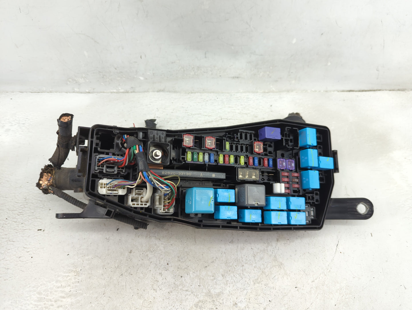 2018-2022 Toyota Camry Fusebox Fuse Box Panel Relay Module Fits Fits 2018 2019 2020 2021 2022 OEM Used Auto Parts - Oemuseda