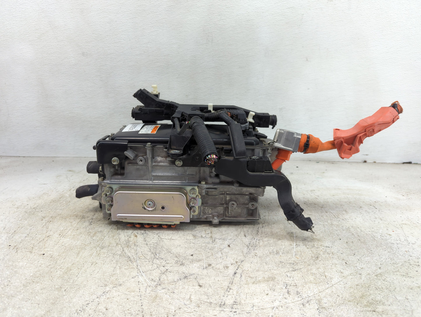2018 Camry Ac Dc Power Control Module Accessory Computer Power Inverter - Oemusedautoparts1.com