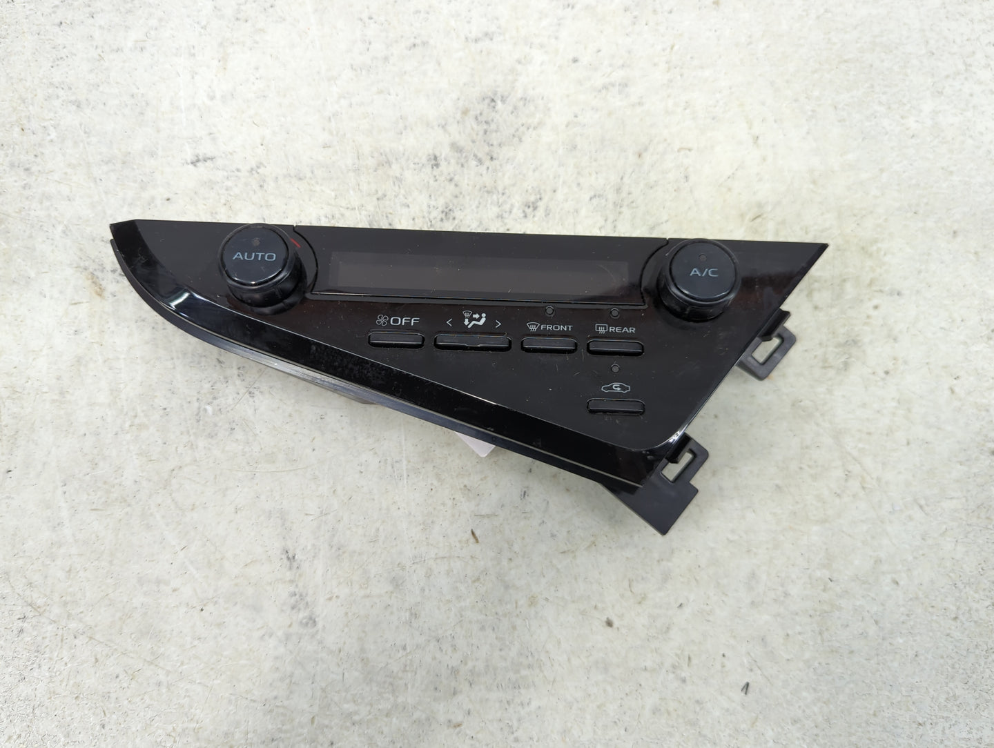 2019 Toyota Camry Climate Control Module Temperature AC/Heater Replacement P/N:A2C39602002MEX Fits OEM Used Auto Parts - Oem