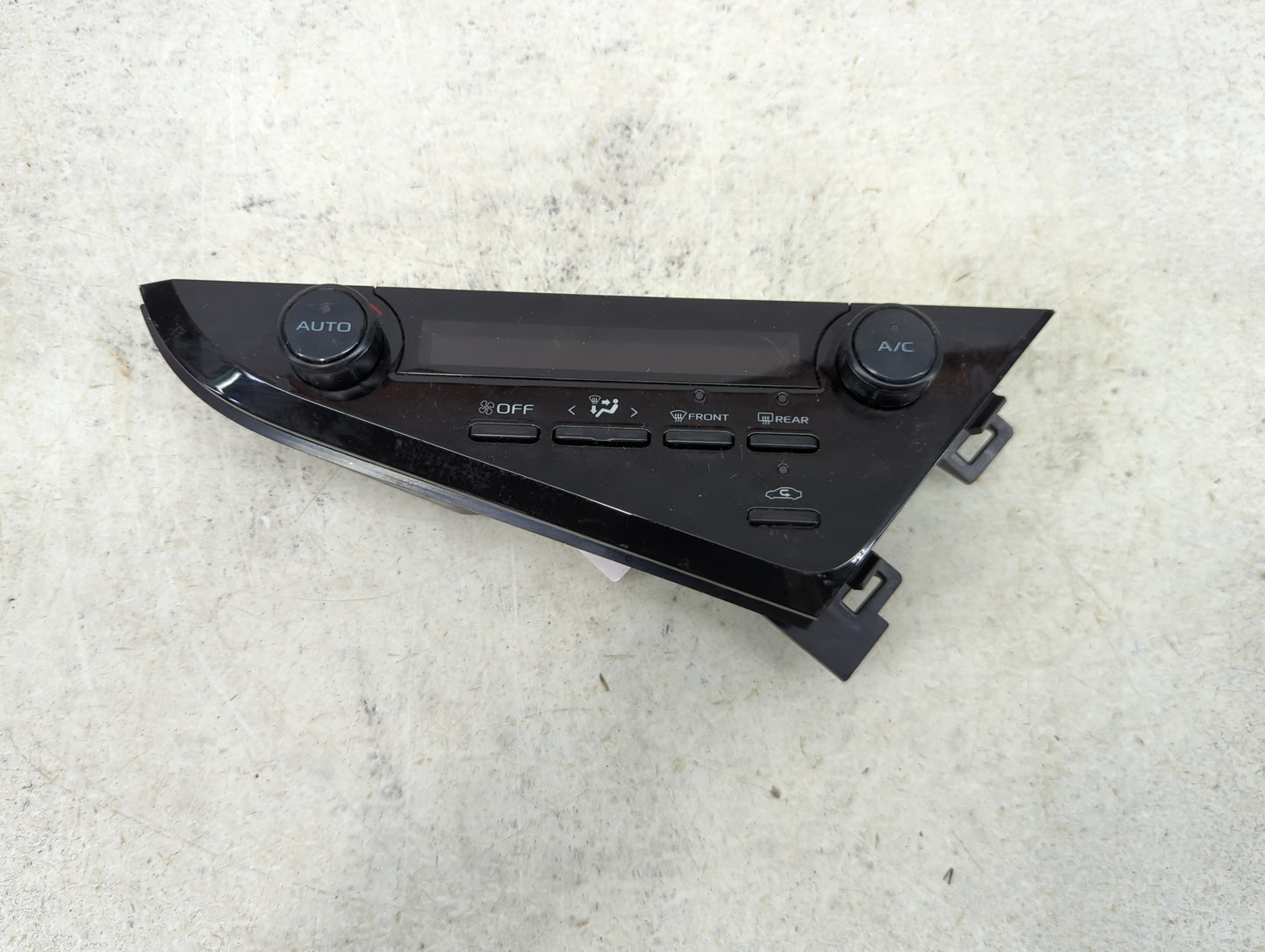 2019 Toyota Camry Climate Control Module Temperature AC/Heater Replacement P/N:A2C39602002MEX Fits OEM Used Auto Parts - Oem