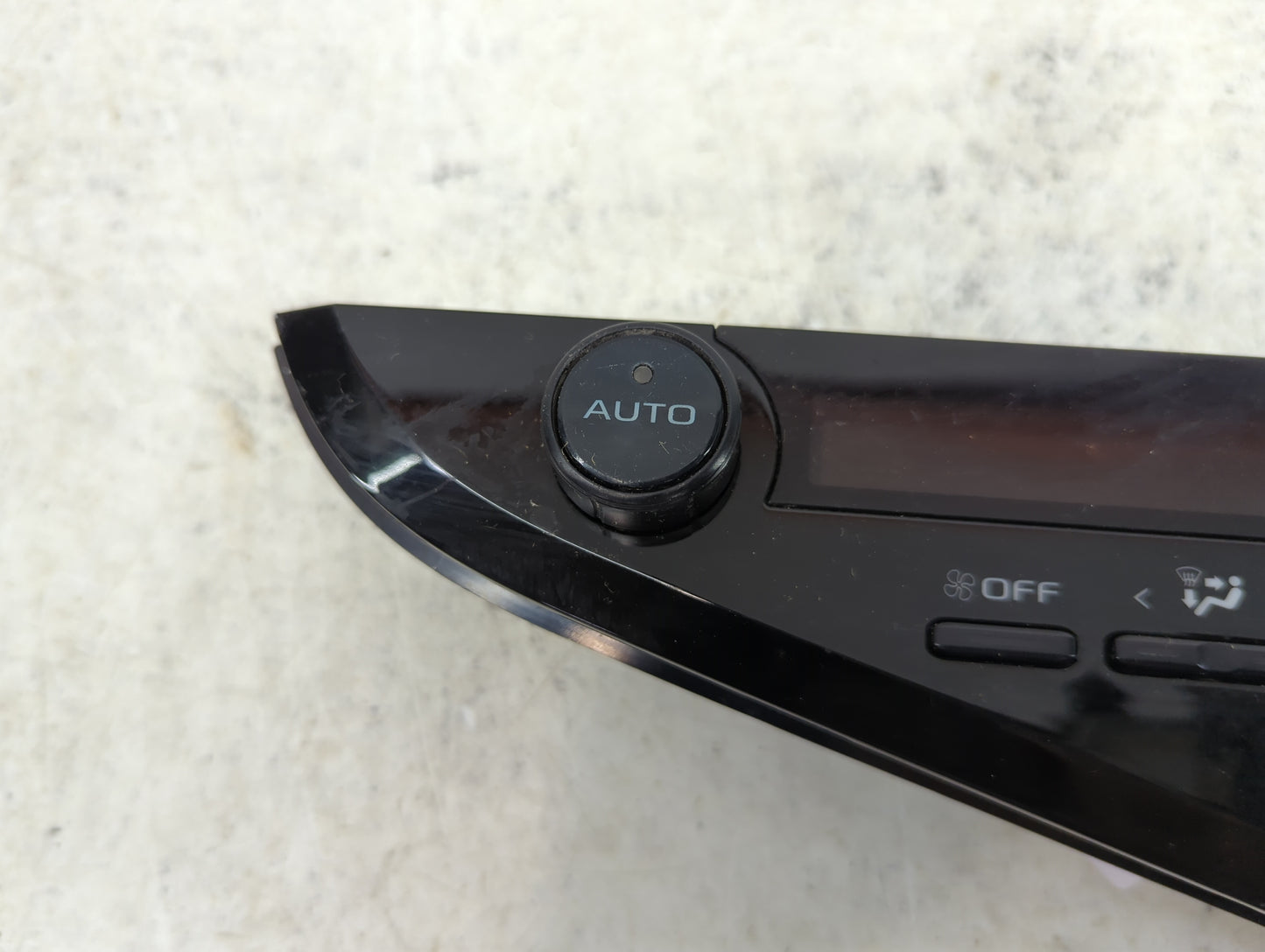 2019 Toyota Camry Climate Control Module Temperature AC/Heater Replacement P/N:A2C39602002MEX Fits OEM Used Auto Parts - Oem