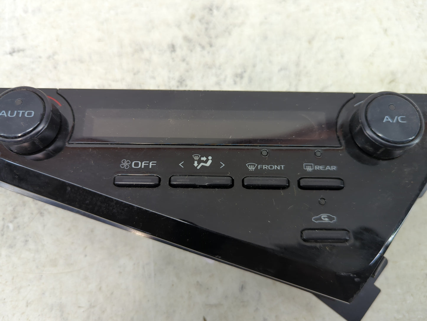 2019 Toyota Camry Climate Control Module Temperature AC/Heater Replacement P/N:A2C39602002MEX Fits OEM Used Auto Parts - Oem