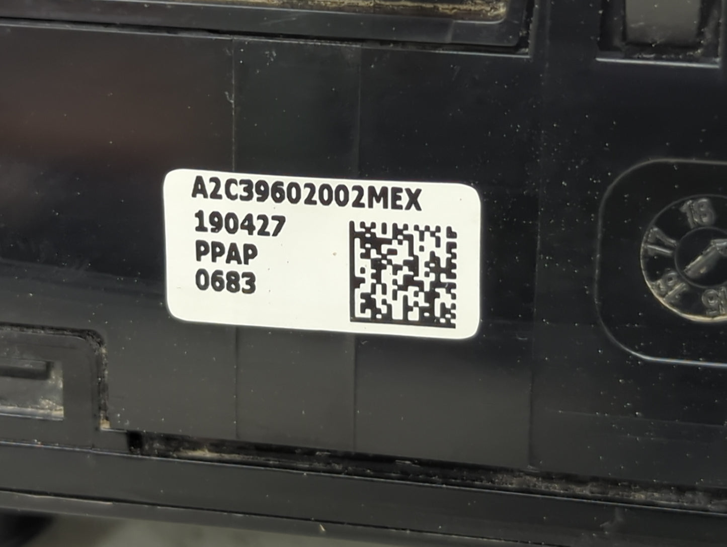 2019 Toyota Camry Climate Control Module Temperature AC/Heater Replacement P/N:A2C39602002MEX Fits OEM Used Auto Parts - Oem