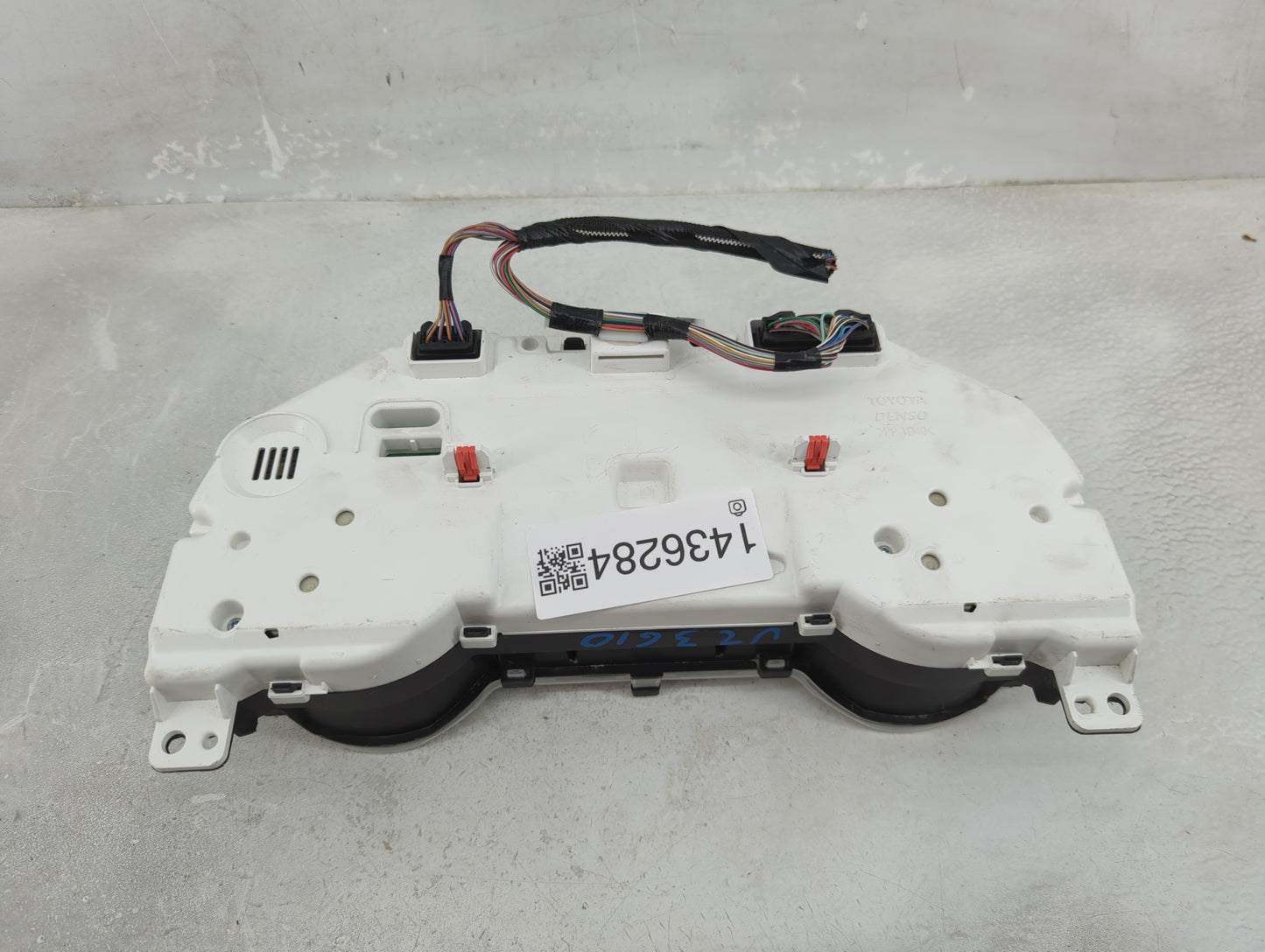 2019 Toyota Camry Instrument Cluster Speedometer Gauges P/N:83800-0XD21-00 Fits OEM Used Auto Parts - Oemusedautoparts1.com