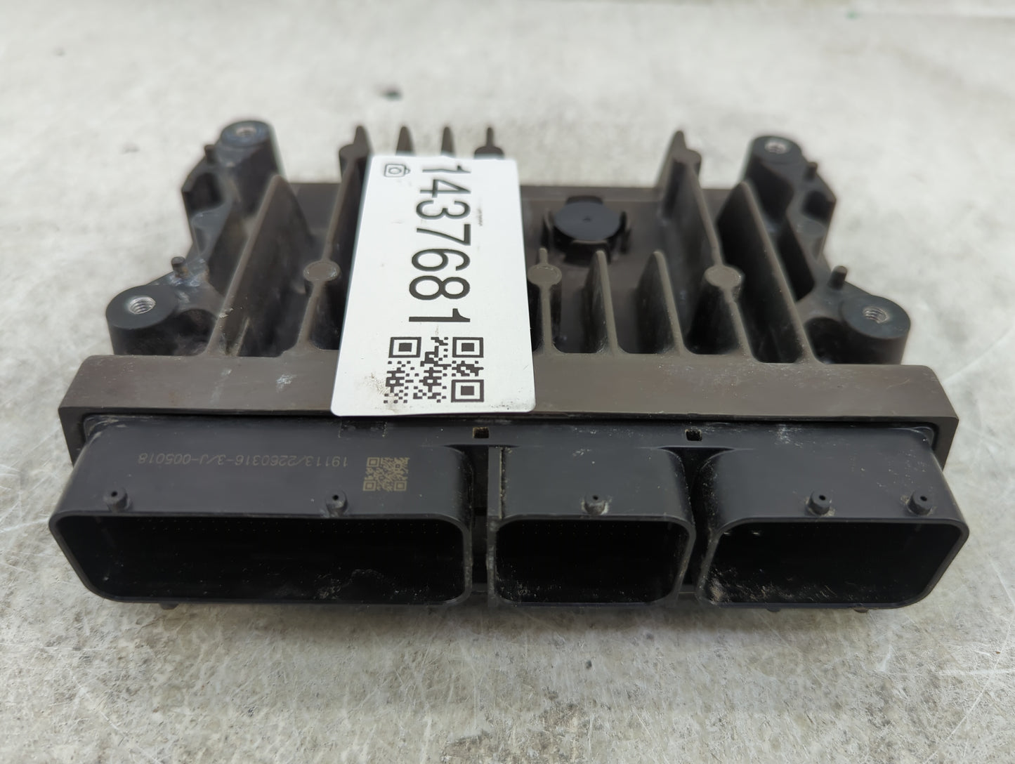 2019 Toyota Camry PCM Engine Control Computer ECU ECM PCU OEM P/N:89661-0X582 TN276300-2070 Fits OEM Used Auto Parts - Oemus