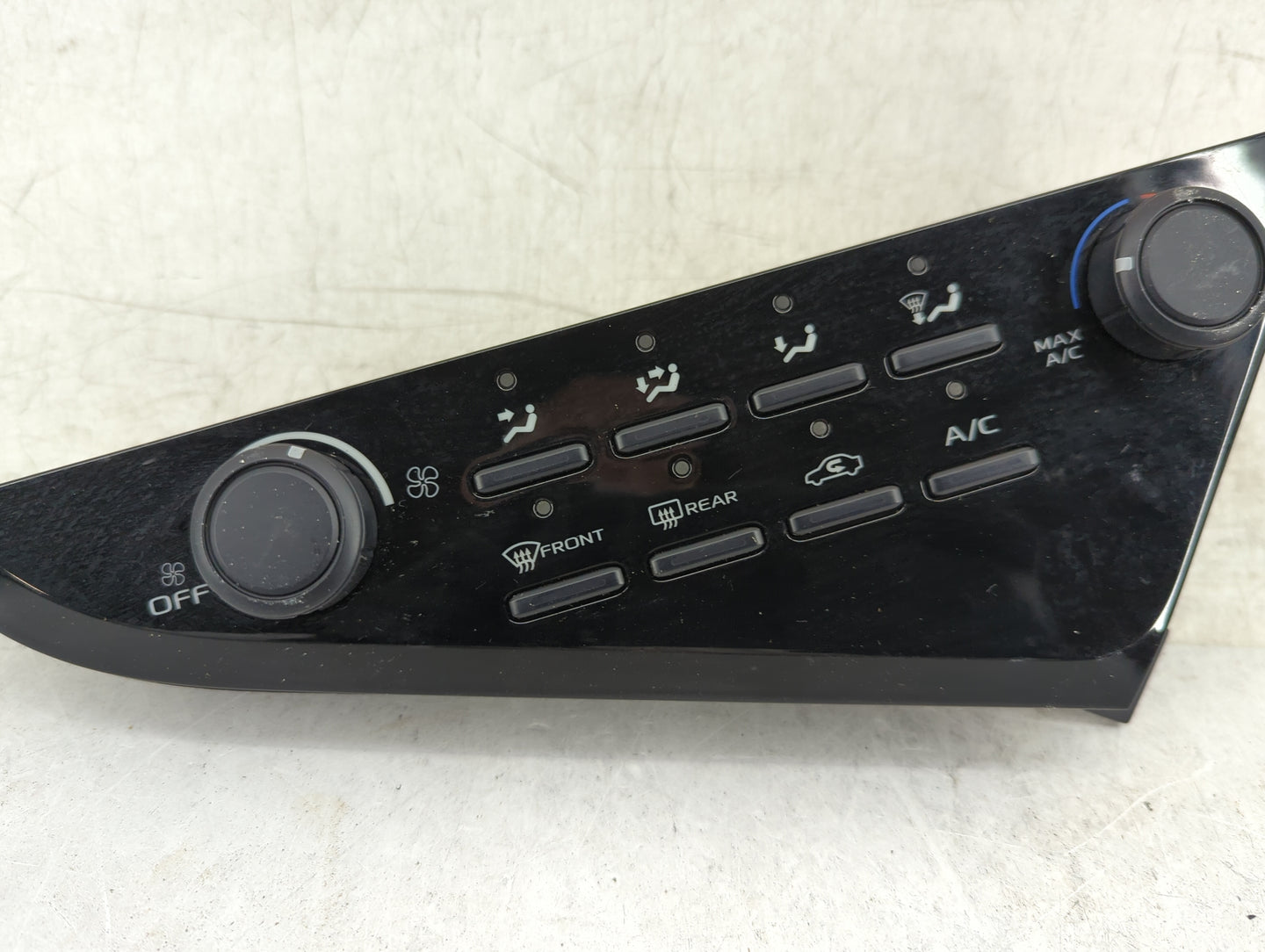 2018-2022 Toyota Camry Climate Control Module Temperature AC/Heater Replacement P/N:55900-06470 Fits Fits 2018 2019 2020 202