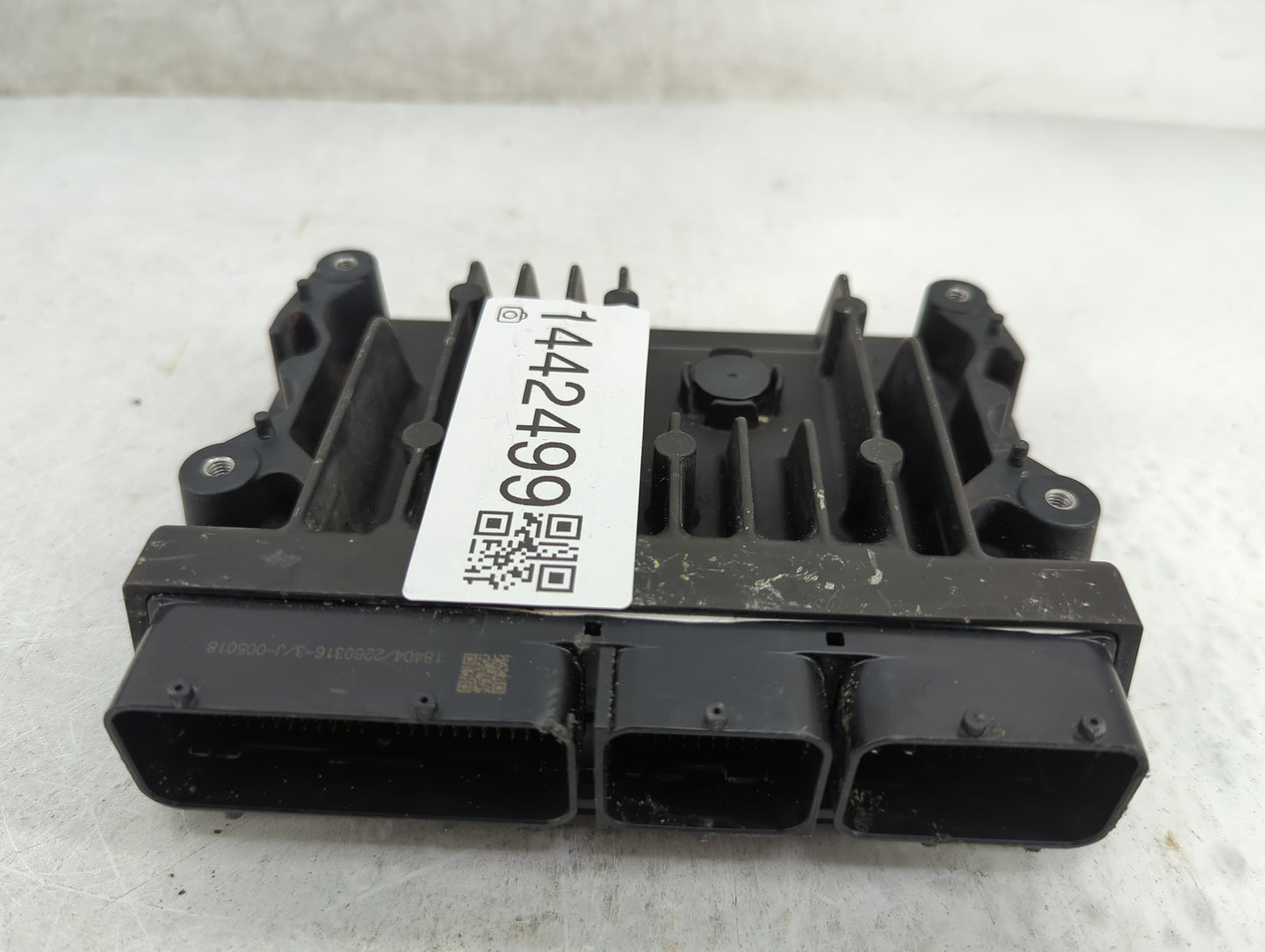 2019 Toyota Camry PCM Engine Control Computer ECU ECM PCU OEM P/N:89661-0X582 TN276300-2070 Fits OEM Used Auto Parts - Oemus