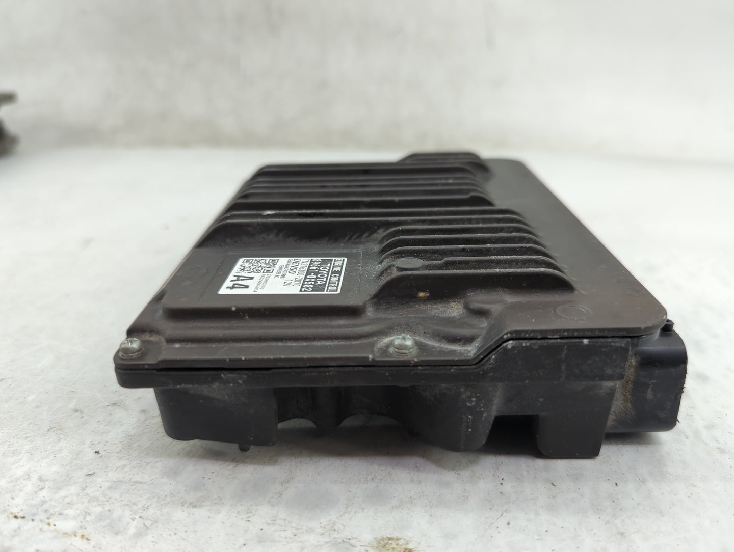 2019 Toyota Camry PCM Engine Control Computer ECU ECM PCU OEM P/N:89661-0X582 TN276300-2070 Fits OEM Used Auto Parts - Oemus