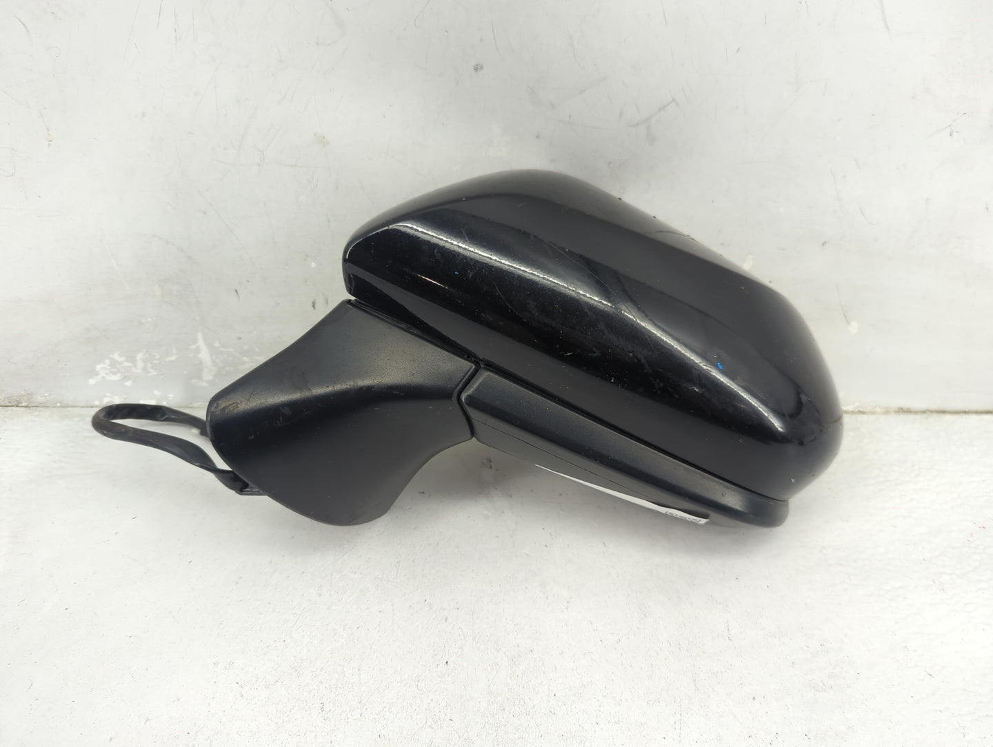 2018-2022 Toyota Camry Driver Side View Mirror - Left Door Mirror OEM Used - Oemusedautoparts1.com