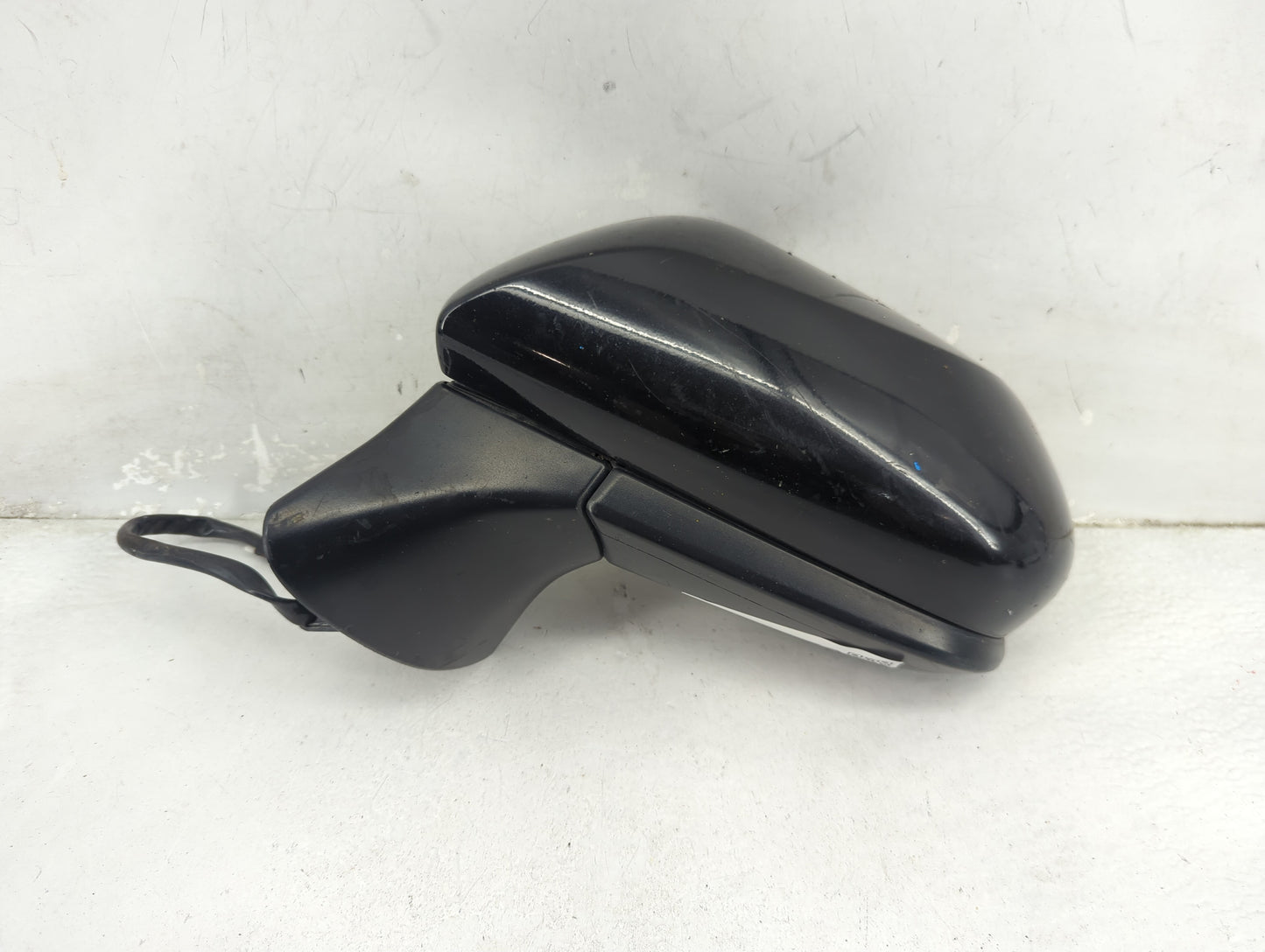 2018-2022 Toyota Camry Driver Side View Mirror - Left Door Mirror OEM Used - Oemusedautoparts1.com