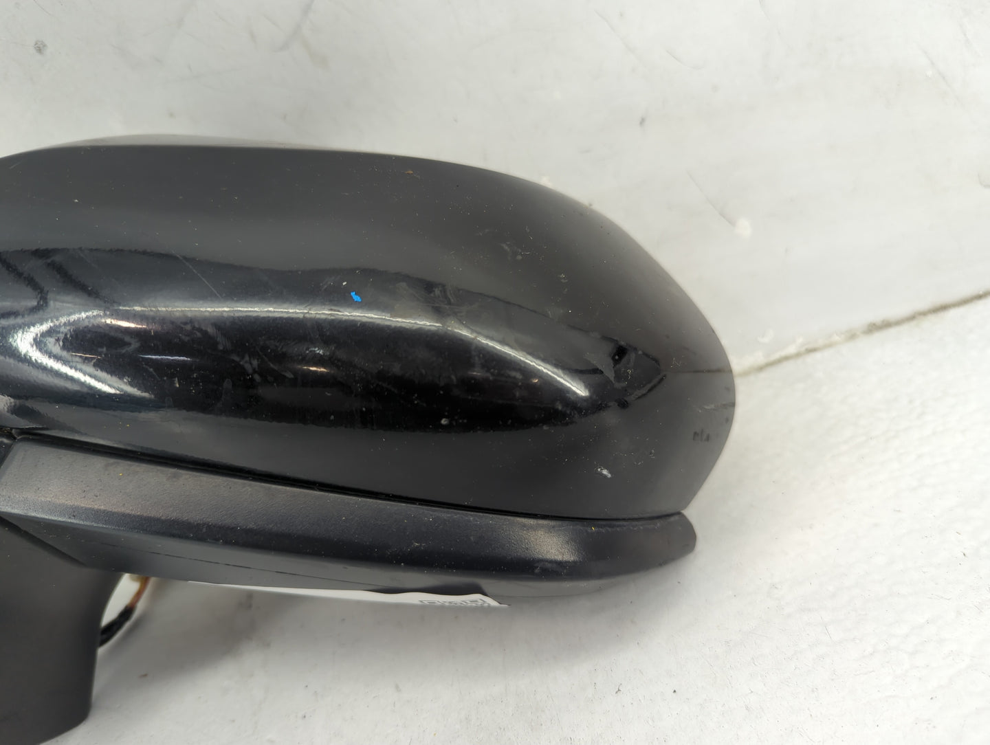 2018-2022 Toyota Camry Driver Side View Mirror - Left Door Mirror OEM Used - Oemusedautoparts1.com