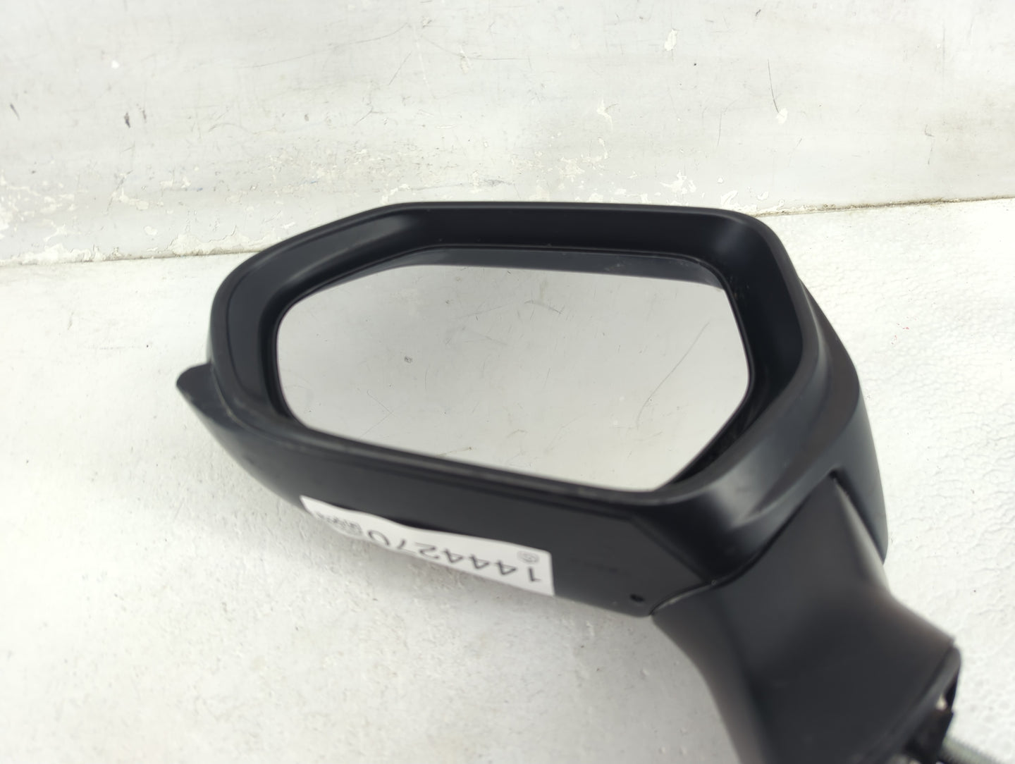 2018-2022 Toyota Camry Driver Side View Mirror - Left Door Mirror OEM Used - Oemusedautoparts1.com