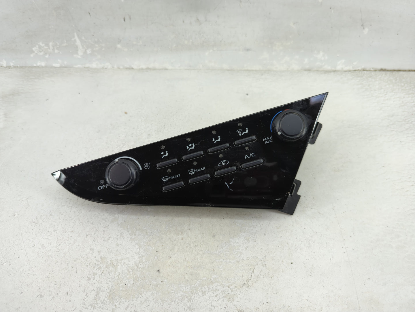 2018-2022 Toyota Camry Climate Control Module Temperature AC/Heater Replacement P/N:A2C39602203MEX Fits OEM Used Auto Parts 