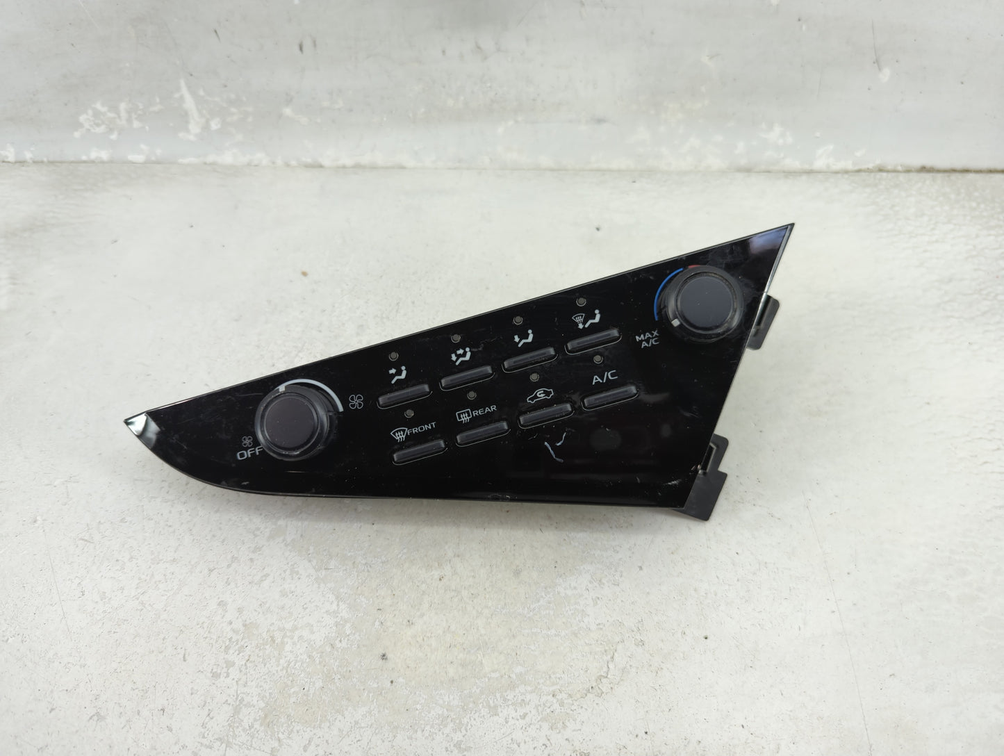 2018-2022 Toyota Camry Climate Control Module Temperature AC/Heater Replacement P/N:A2C39602203MEX Fits OEM Used Auto Parts 