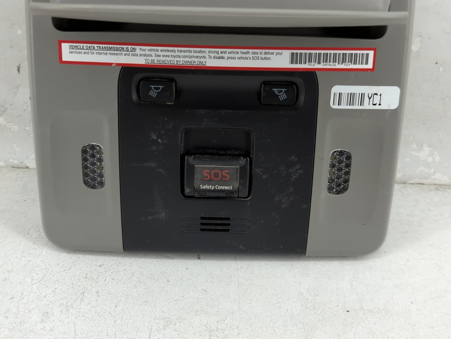 2019 Toyota Camry Overhead Roof Console - Oemusedautoparts1.com