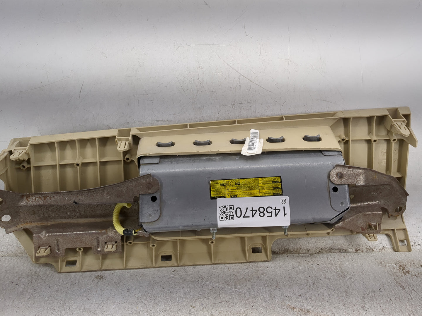 2019 Toyota Camry Air Bag Passenger Right Dashboard OEM Fits OEM Used Auto Parts - Oemusedautoparts1.com