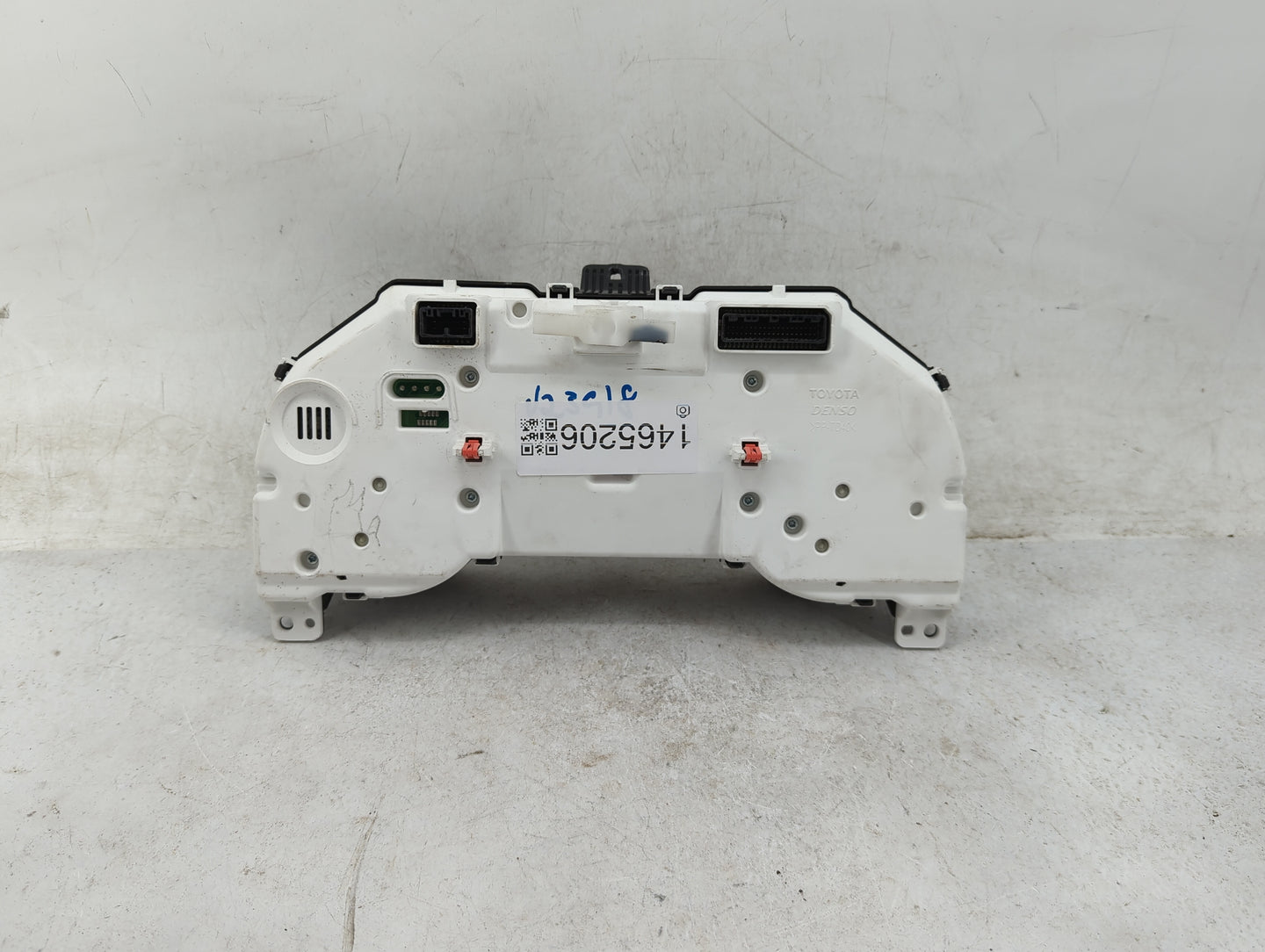 2019 Toyota Camry Instrument Cluster Speedometer Gauges P/N:83800-0XN91-00 TN257560-2192 Miles: Fits OEM Used Auto Parts - O