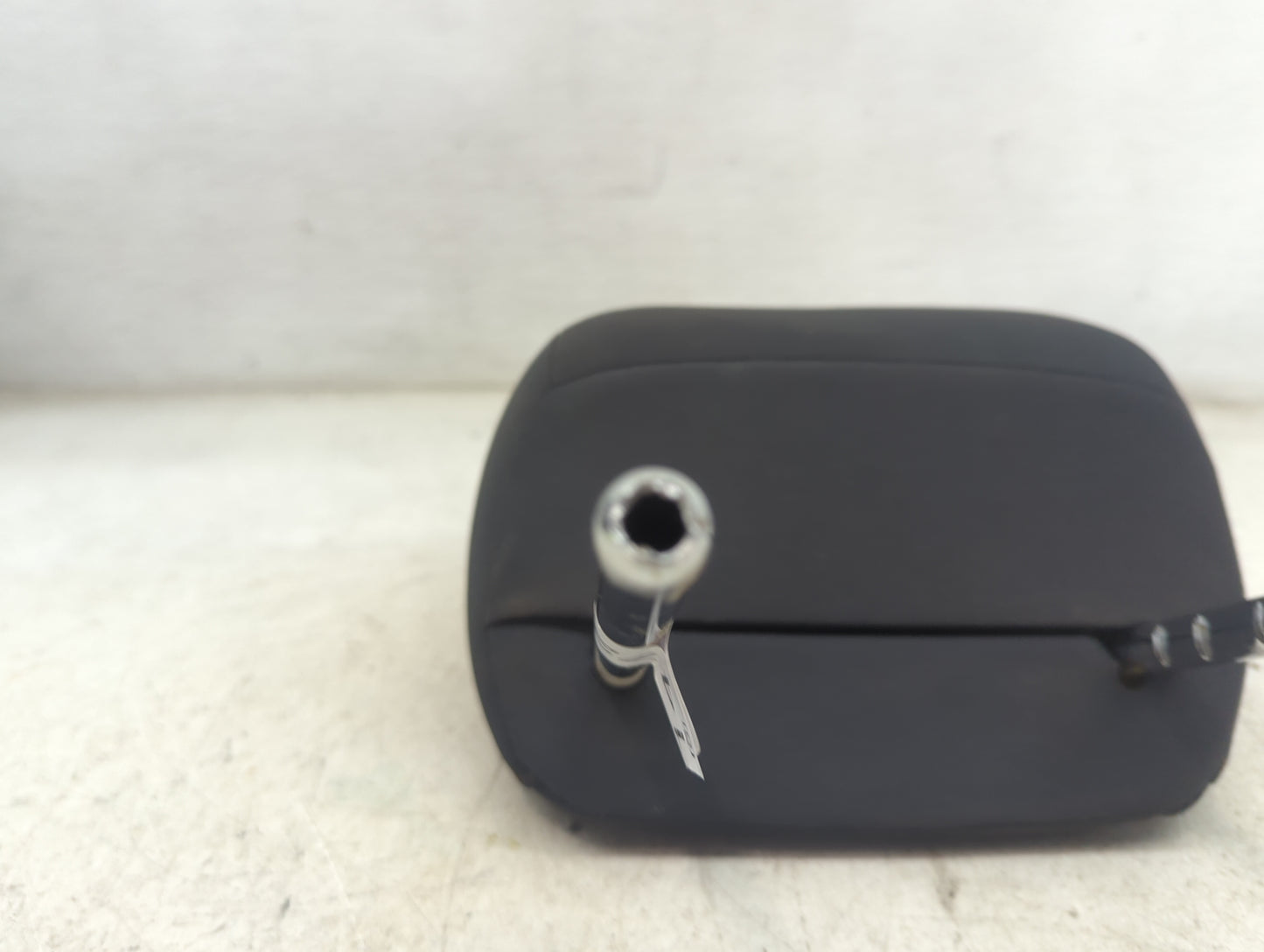 2019 Toyota Camry Headrest Head Rest Front Driver Seat Black 1472495 - Oemusedautoparts1.com