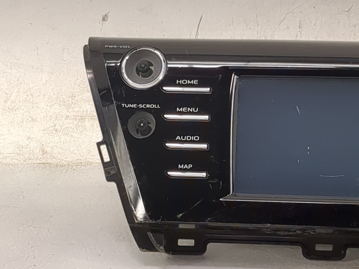 2019-2020 Toyota Camry Radio AM FM Cd Player Receiver Replacement P/N:86140-06410 AVH-9988 Fits Fits 2019 2020 OEM Used Auto