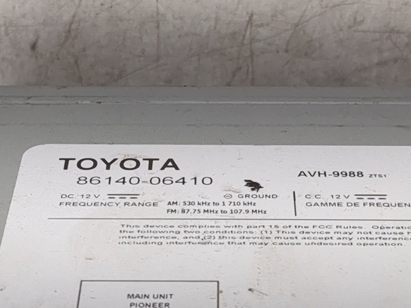 2019-2020 Toyota Camry Radio AM FM Cd Player Receiver Replacement P/N:86140-06410 AVH-9988 Fits Fits 2019 2020 OEM Used Auto