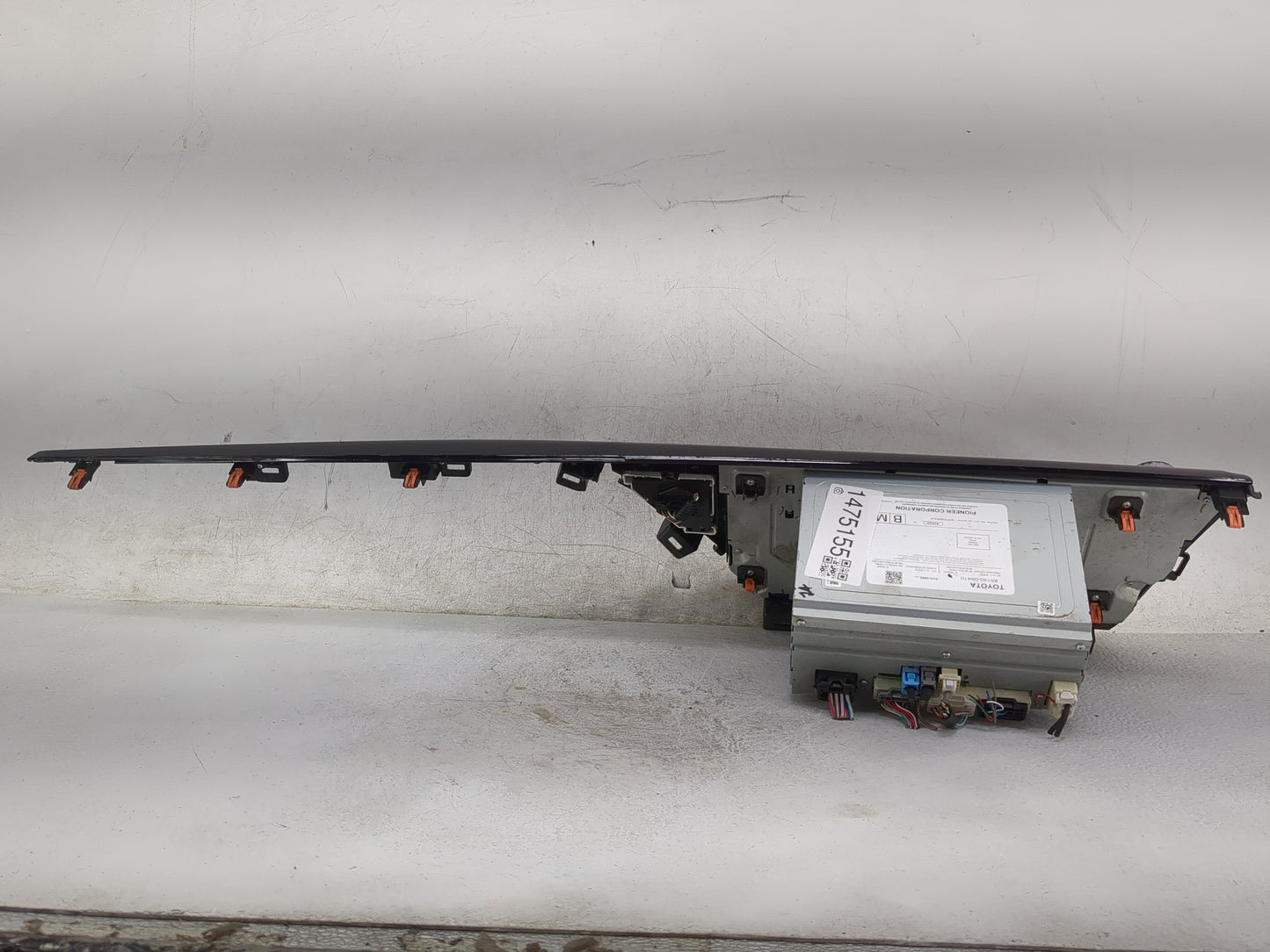 2019-2020 Toyota Camry Radio AM FM Cd Player Receiver Replacement P/N:86140-06410 AVH-9988 Fits Fits 2019 2020 OEM Used Auto