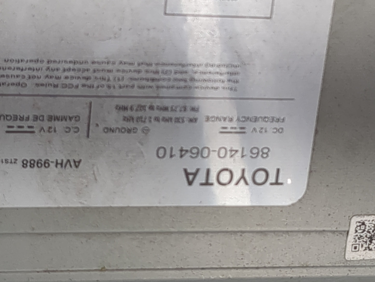 2019-2020 Toyota Camry Radio AM FM Cd Player Receiver Replacement P/N:86140-06410 AVH-9988 Fits Fits 2019 2020 OEM Used Auto