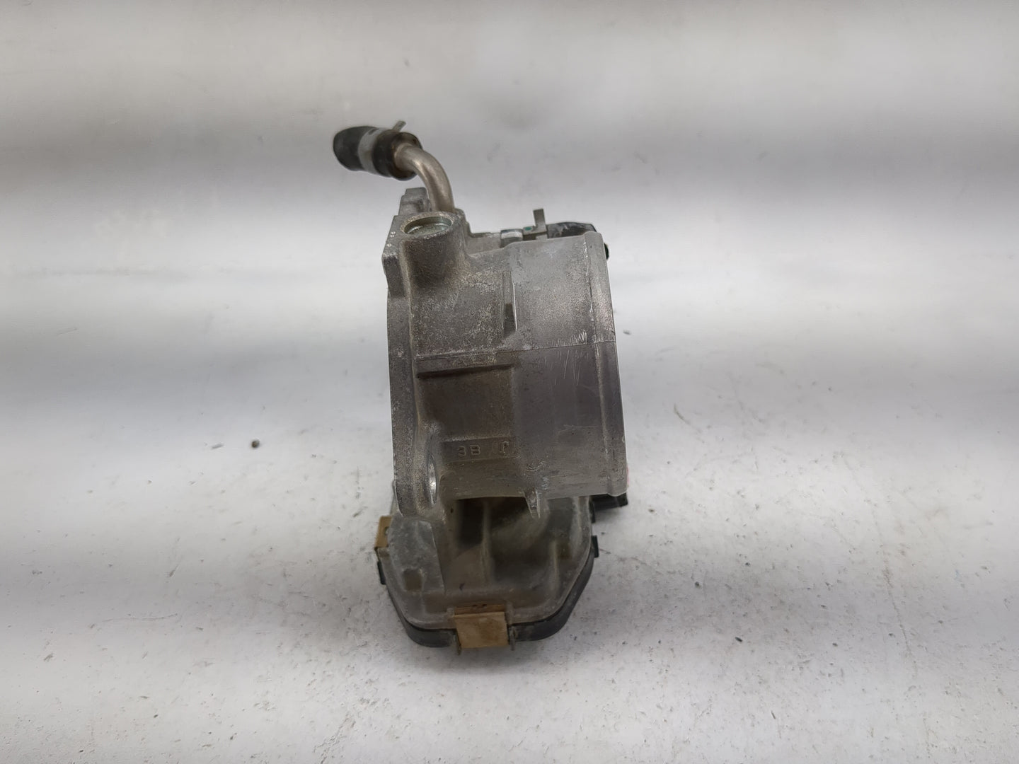 2018-2022 Toyota Camry Throttle Body P/N:22030-F0010 Fits Fits 2018 2019 2020 2021 2022 OEM Used Auto Parts - Oemusedautopar