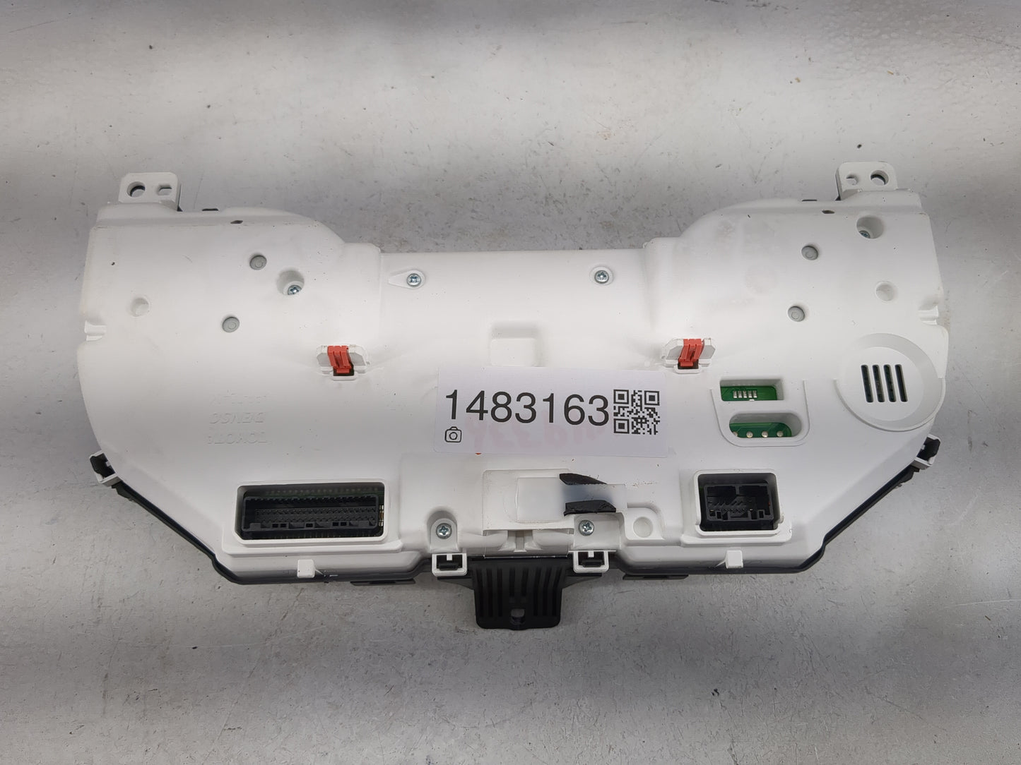 2019 Toyota Camry Instrument Cluster Speedometer Gauges P/N:83800-0XD21-00 TN257560-2112 Miles: Fits OEM Used Auto Parts - O