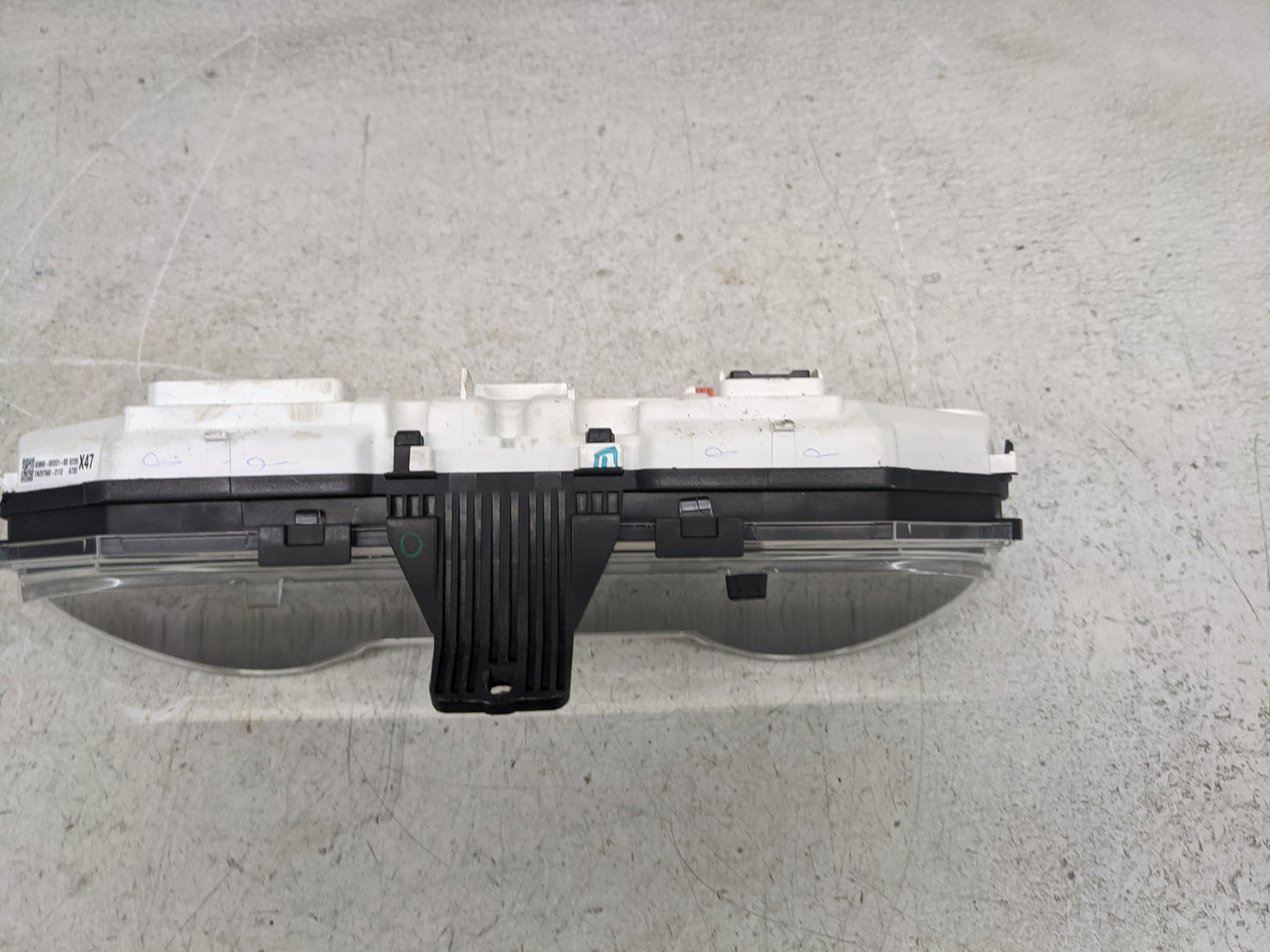 2019 Toyota Camry Instrument Cluster Speedometer Gauges P/N: Miles: Fits OEM Used Auto Parts - Oemusedautoparts1.com