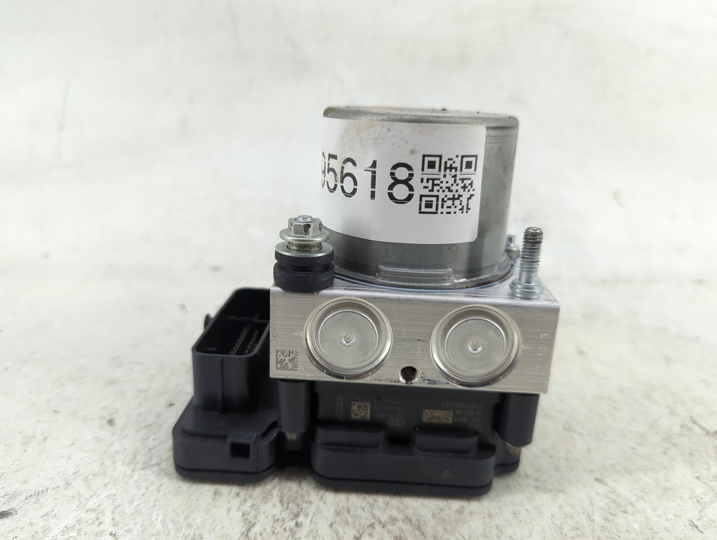 2018-2020 Toyota Camry ABS Pump Control Module Replacement P/N:0265256707 44540, 06290 Fits Fits 2018 2019 2020 OEM Used Aut