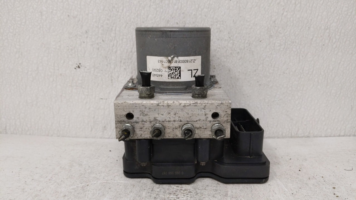 2018-2020 Toyota Camry Anti-Lock Brake ABS Pump Module Actuator OEM P/N:44540 06290 Fits Fits 2018 2019 2020 OEM Used Auto P