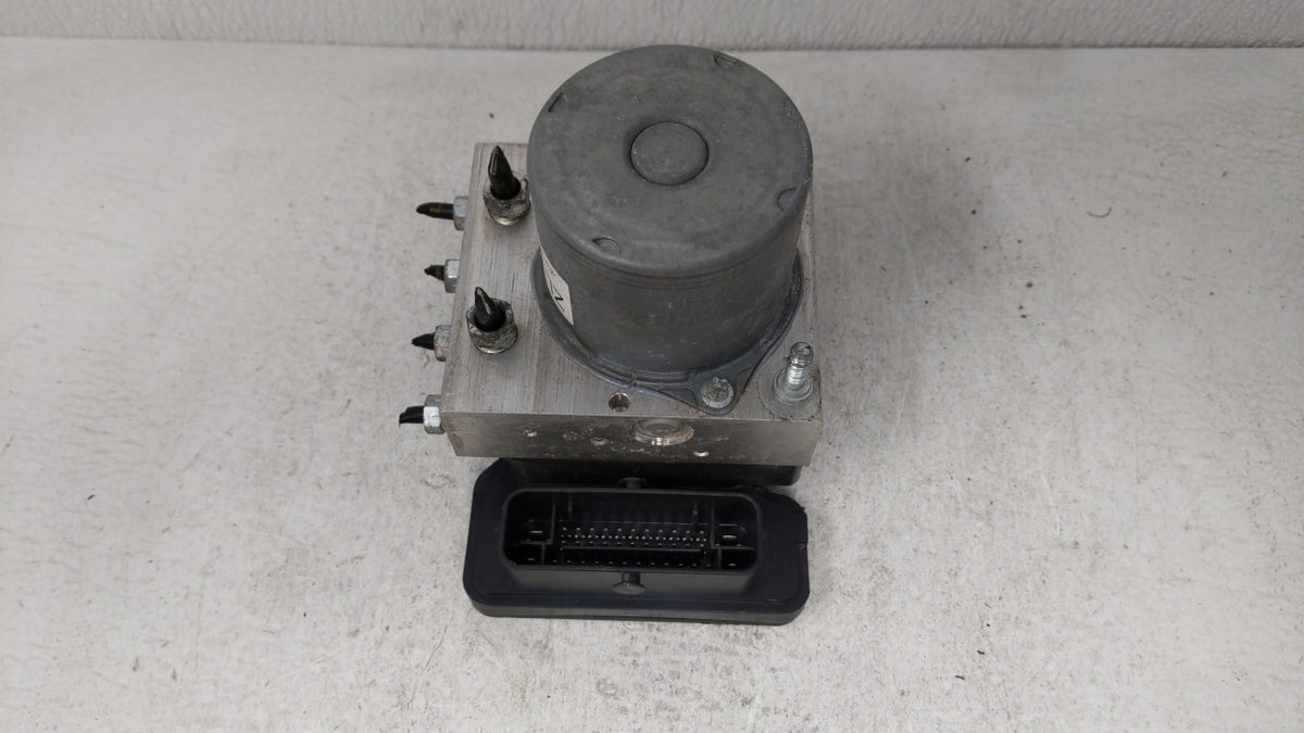 2018-2020 Toyota Camry Anti-Lock Brake ABS Pump Module Actuator OEM P/N:44540 06290 Fits Fits 2018 2019 2020 OEM Used Auto P