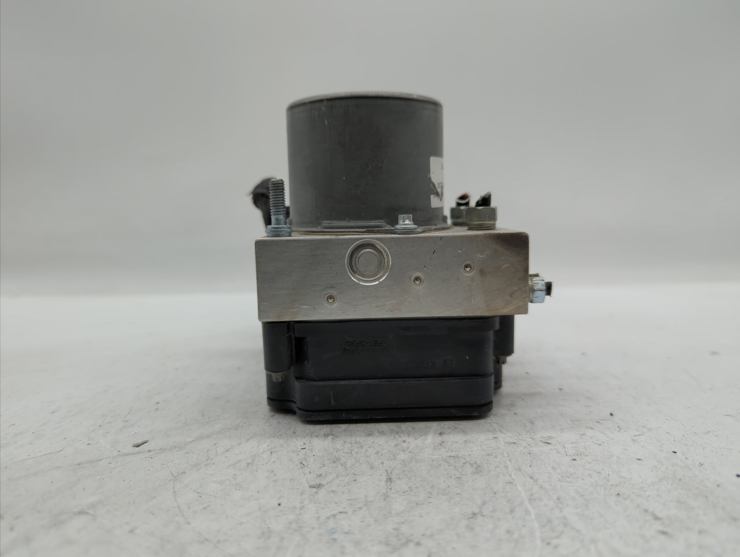 2018 Toyota Camry ABS Pump Control Module Replacement P/N:44540-06290 44540 06290 Fits OEM Used Auto Parts - Oemusedautopart