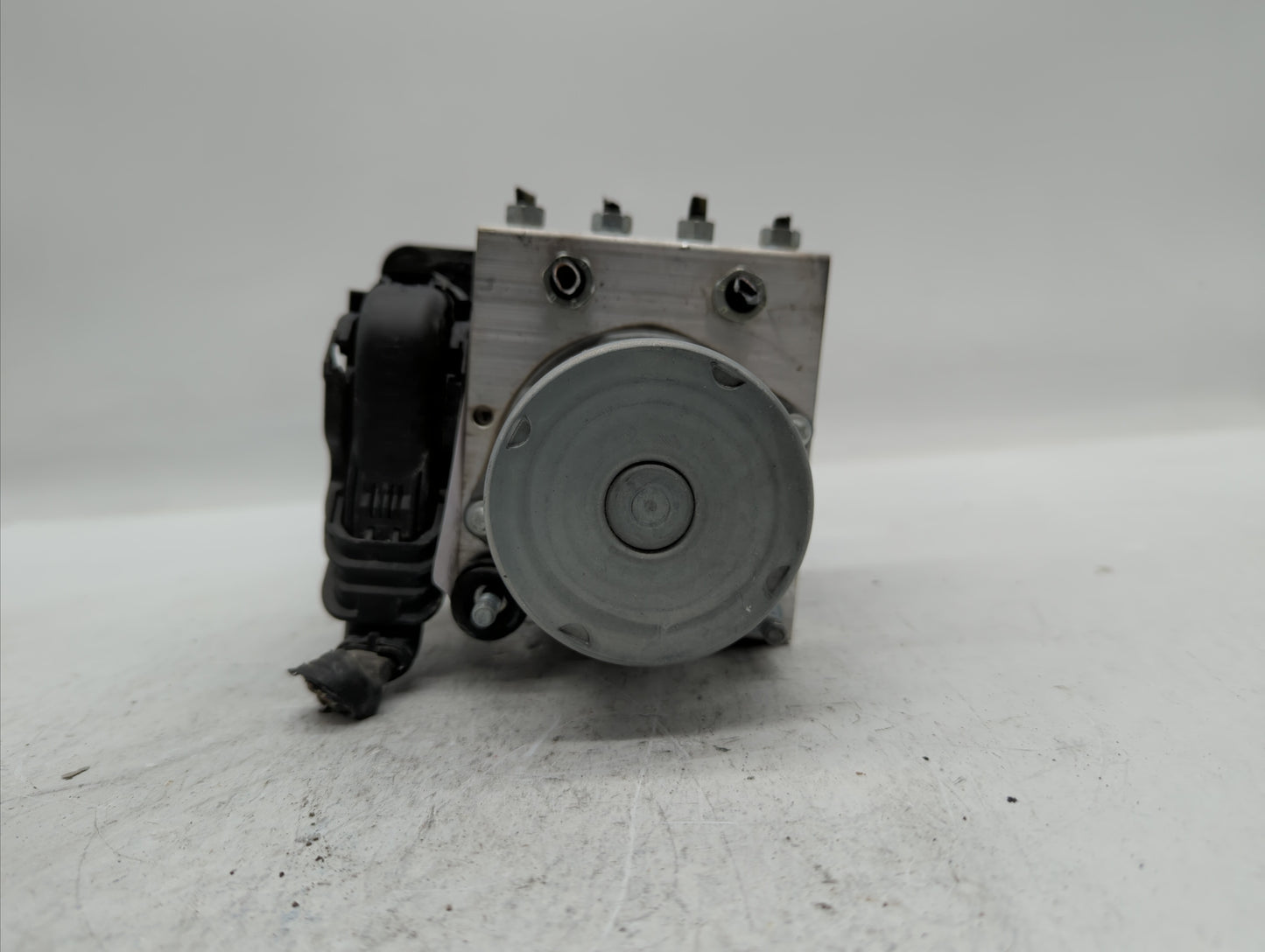 2018 Toyota Camry ABS Pump Control Module Replacement P/N:44540-06290 44540 06290 Fits OEM Used Auto Parts - Oemusedautopart