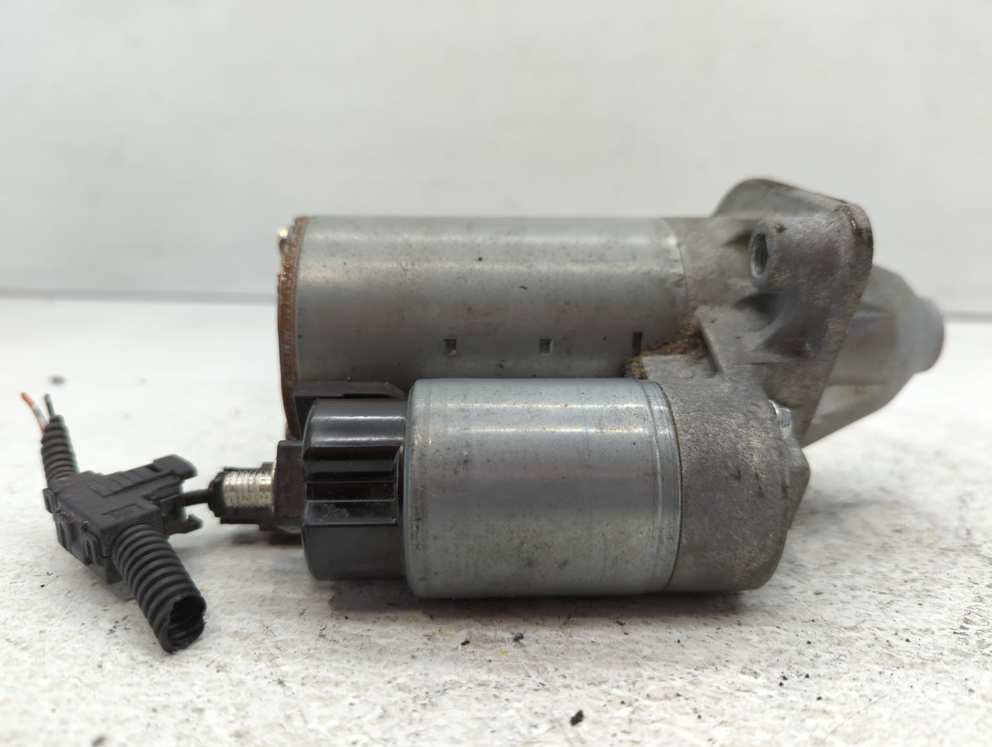 2018-2022 Toyota Camry Car Starter Motor Solenoid OEM P/N:438000-4041 28100-F0010 Fits Fits 2018 2019 2020 2021 2022 OEM Use