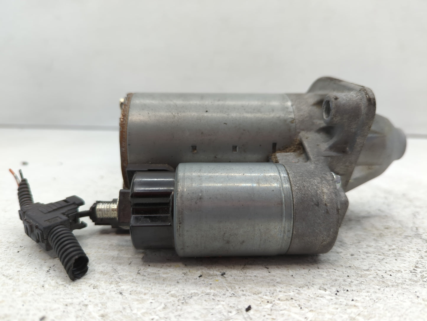 2018-2022 Toyota Camry Car Starter Motor Solenoid OEM P/N:438000-4041 28100-F0010 Fits Fits 2018 2019 2020 2021 2022 OEM Use