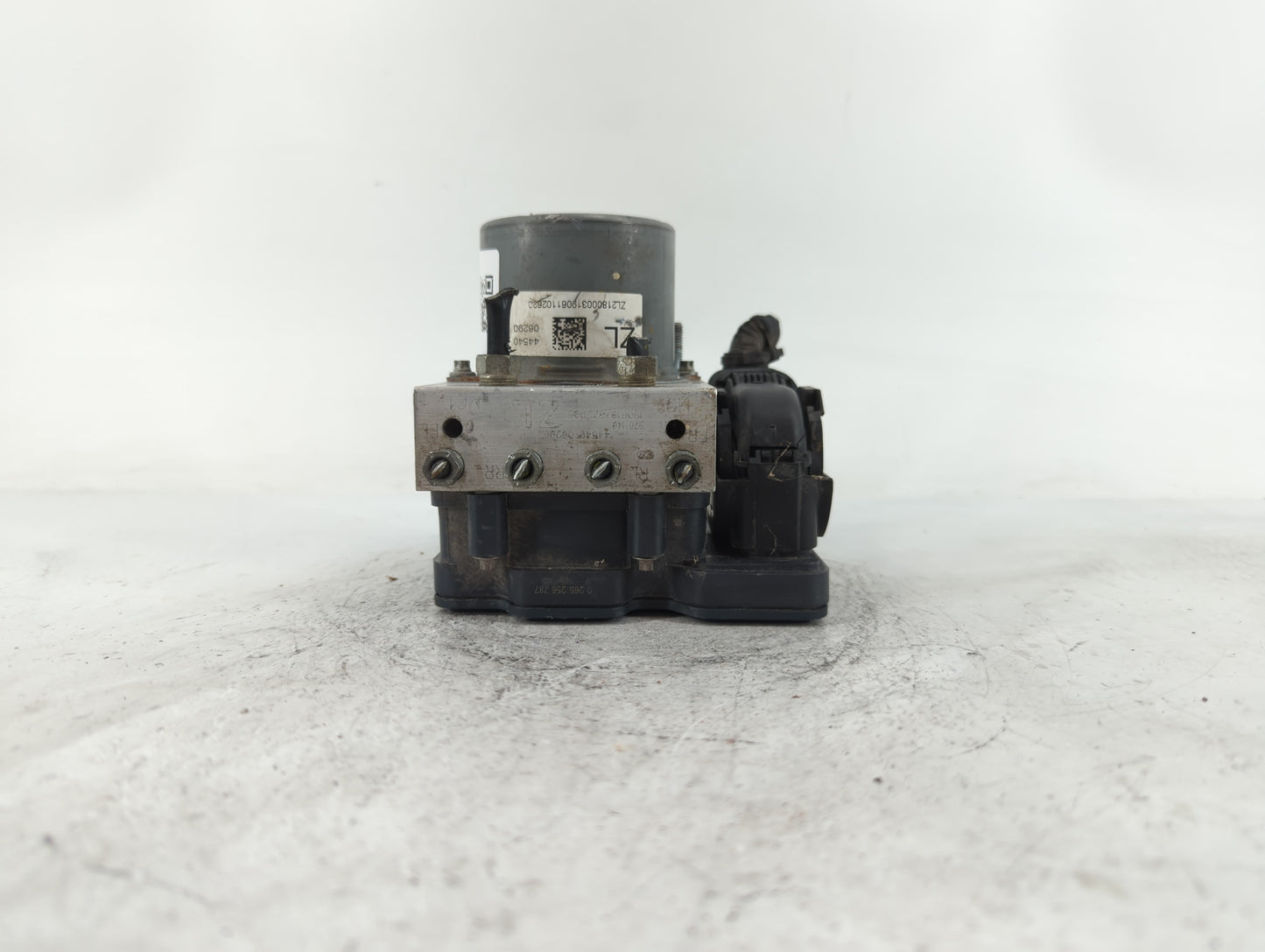 2018-2020 Toyota Camry ABS Pump Control Module Replacement P/N:44540 06290 Fits Fits 2018 2019 2020 OEM Used Auto Parts - Oe