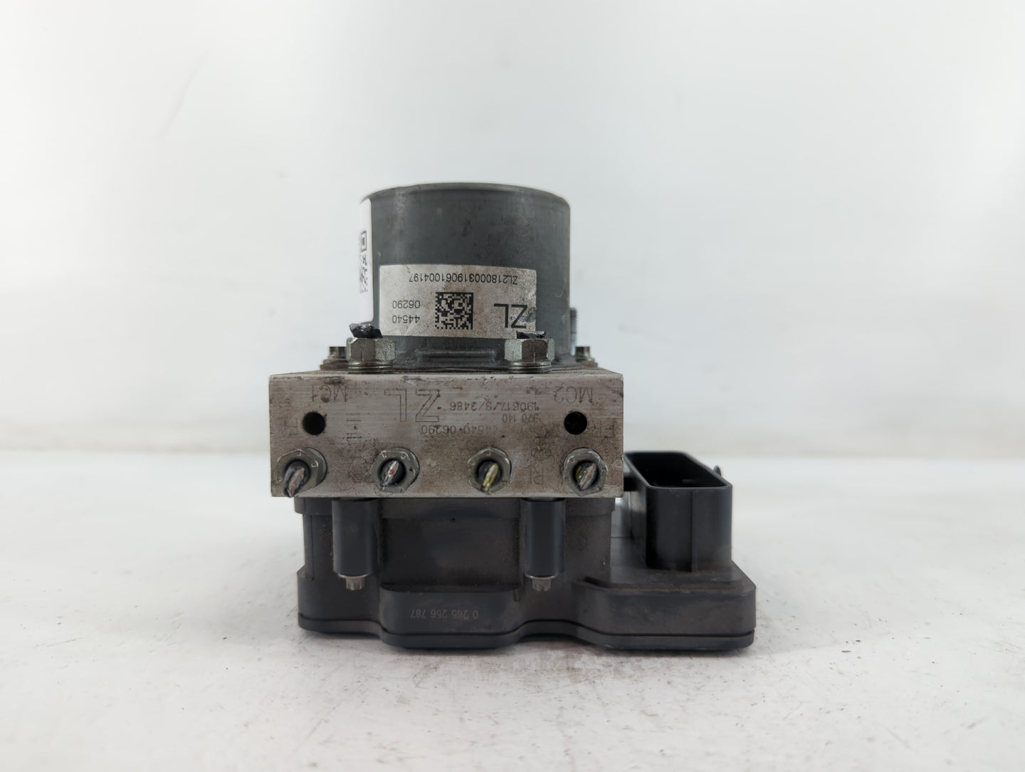 2018-2020 Toyota Camry ABS Pump Control Module Replacement P/N:44540 06290 Fits Fits 2018 2019 2020 OEM Used Auto Parts - Oe
