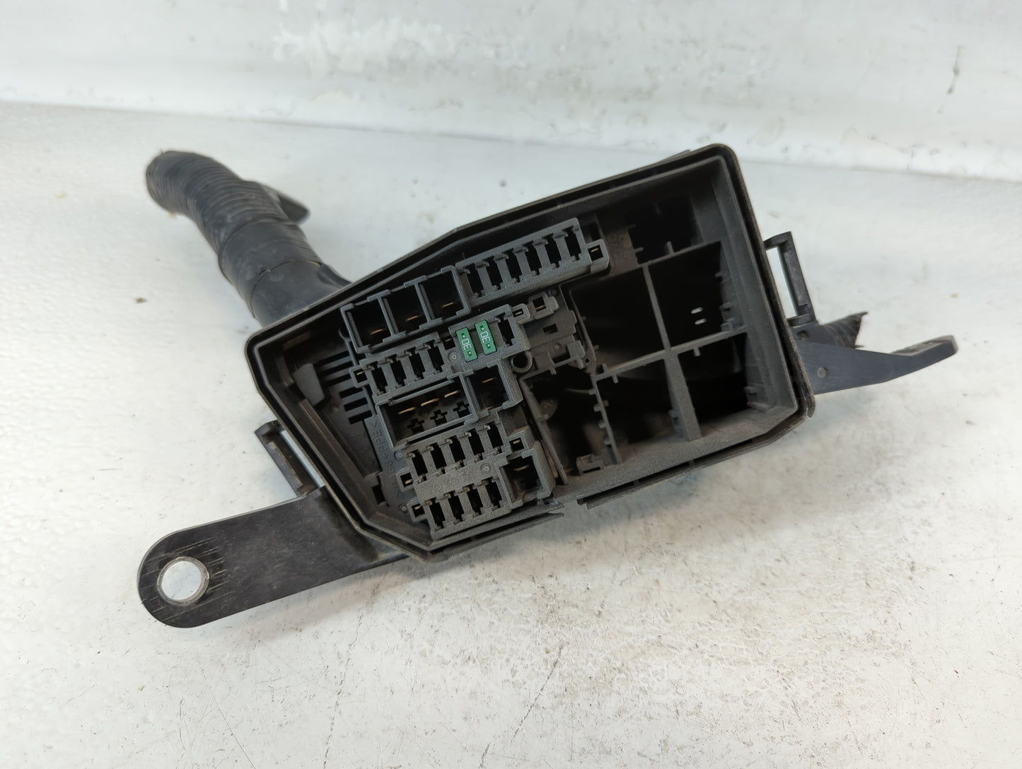 2018-2022 Toyota Camry Fusebox Fuse Box Panel Relay Module P/N:82662 06780 Fits Fits 2018 2019 2020 2021 2022 OEM Used Auto 