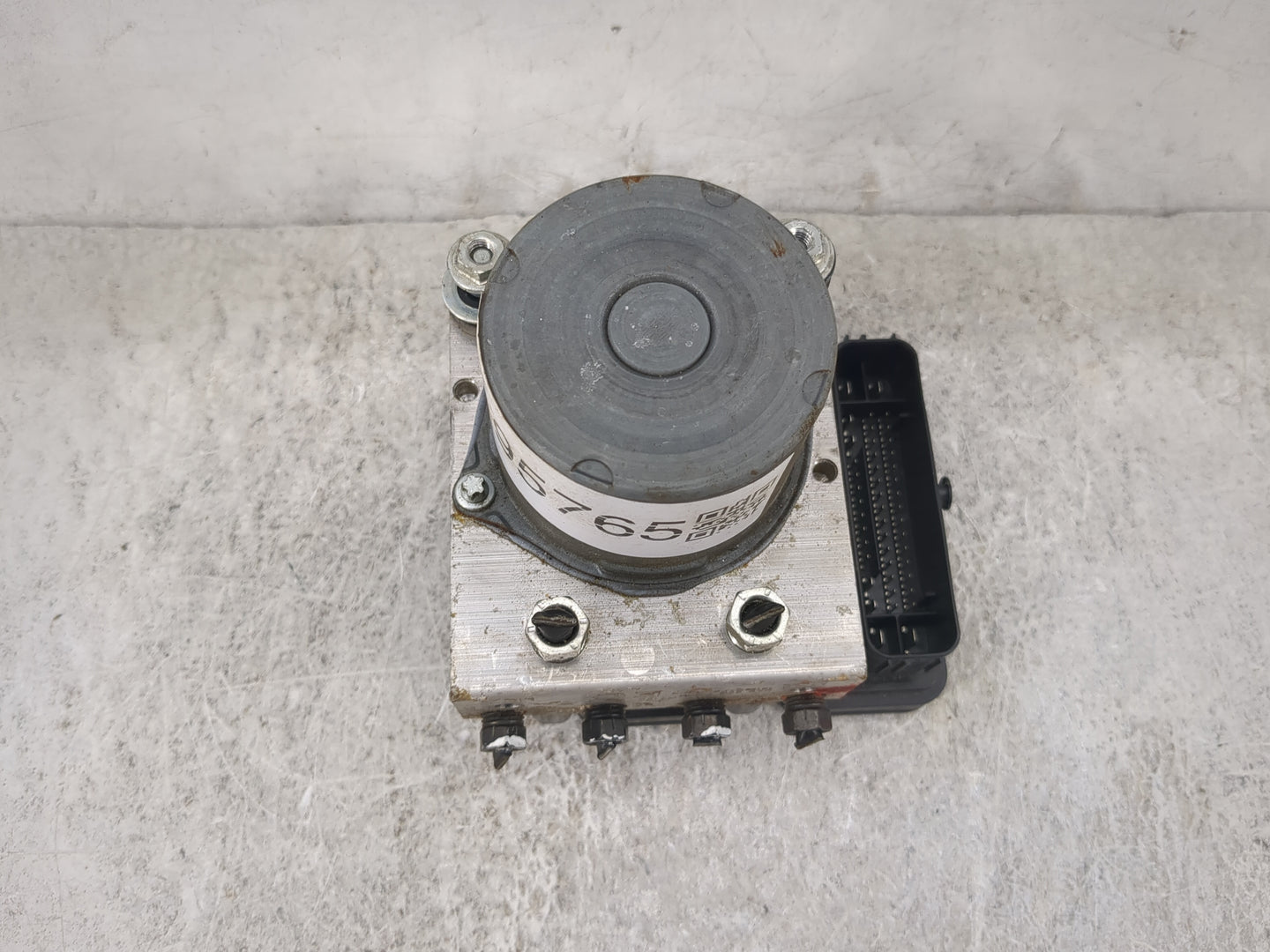 2019 Toyota Chr ABS Pump Control Module Replacement P/N:44540-F4150 269 882, 180621/543352 Fits Fits 2018 OEM Used Auto Part