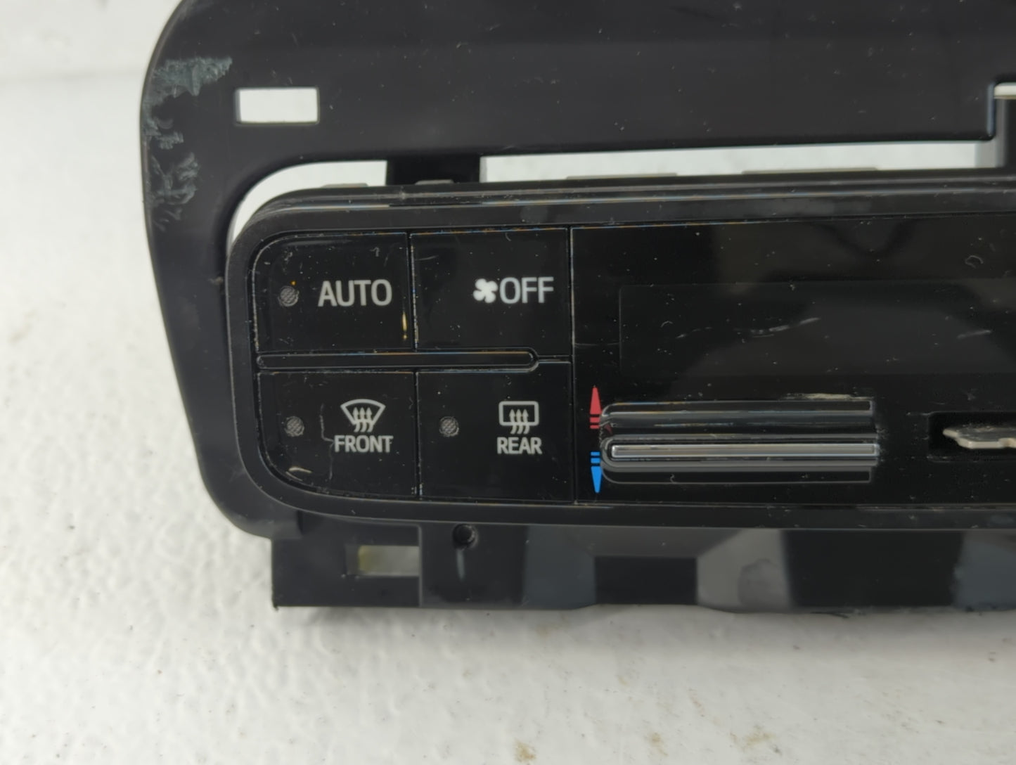 2017-2019 Toyota Corolla Climate Control Module Temperature AC/Heater Replacement P/N:55468-02060 Fits Fits 2017 2018 2019 O