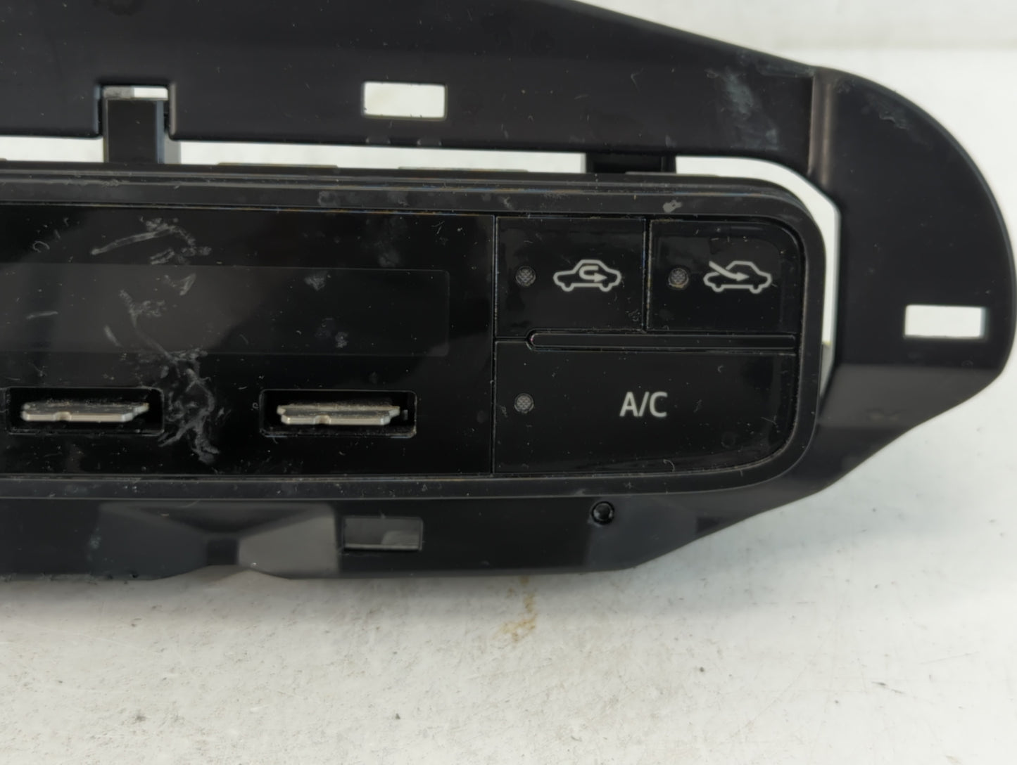 2017-2019 Toyota Corolla Climate Control Module Temperature AC/Heater Replacement P/N:55468-02060 Fits Fits 2017 2018 2019 O