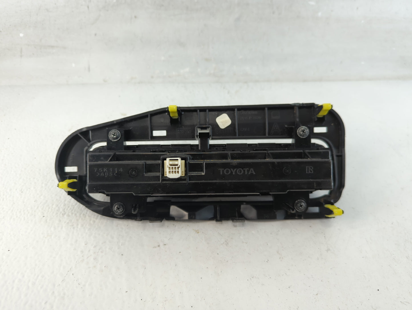 2017-2019 Toyota Corolla Climate Control Module Temperature AC/Heater Replacement P/N:55468-02060 Fits Fits 2017 2018 2019 O