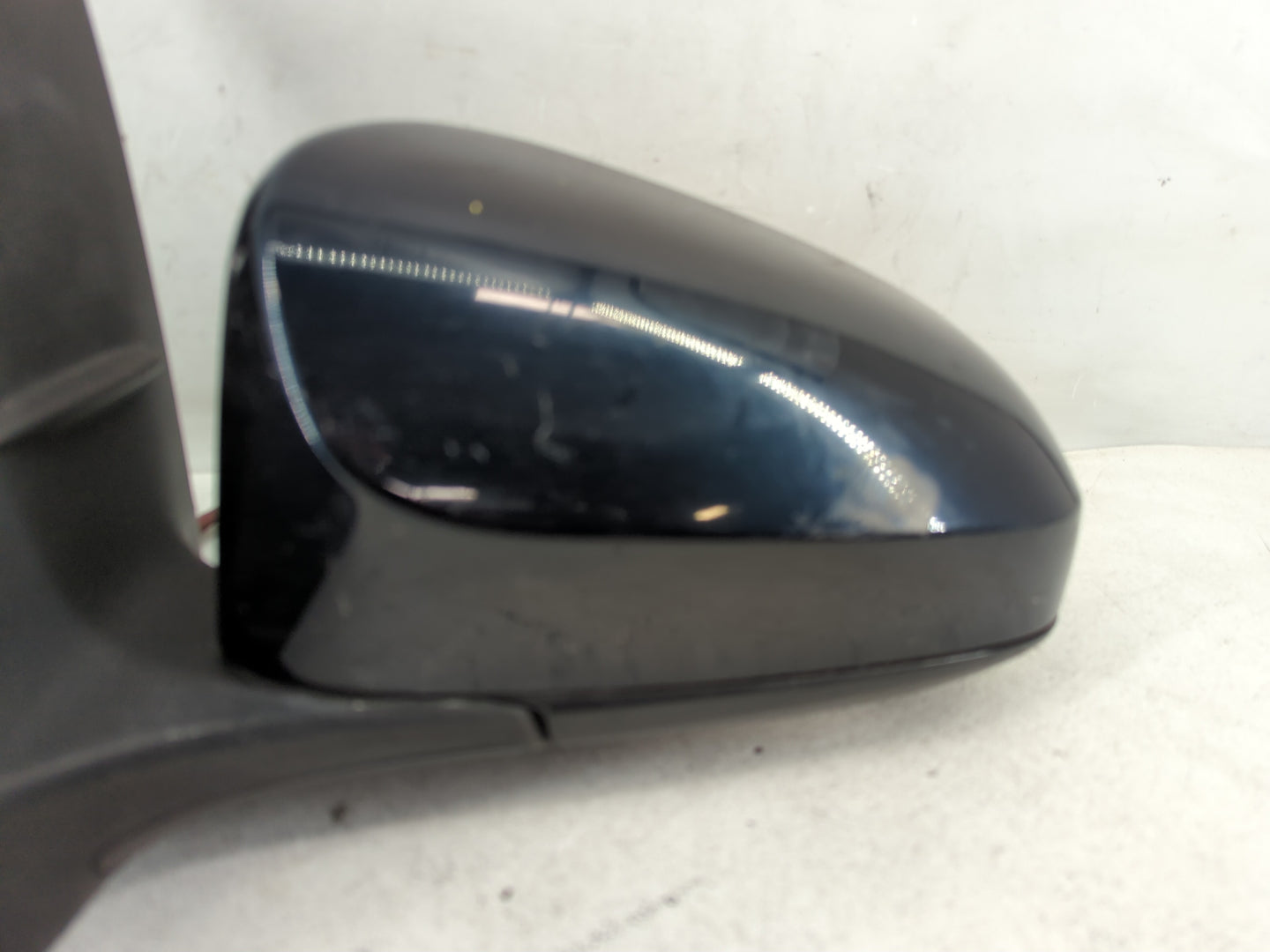 2019-2022 Toyota Corolla Driver Side View Mirror - Left Door Mirror OEM Used - Oemusedautoparts1.com